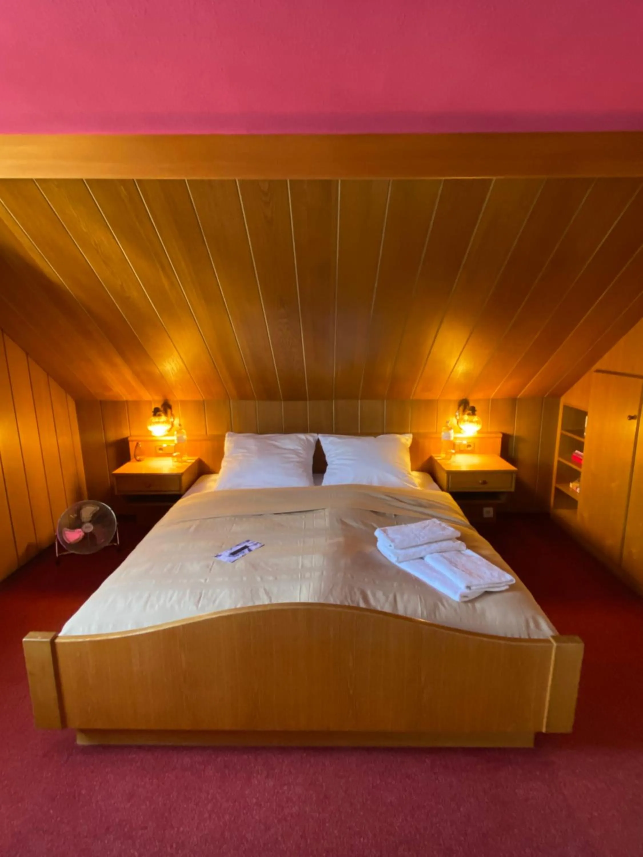 Bed in Honolulu Hotel