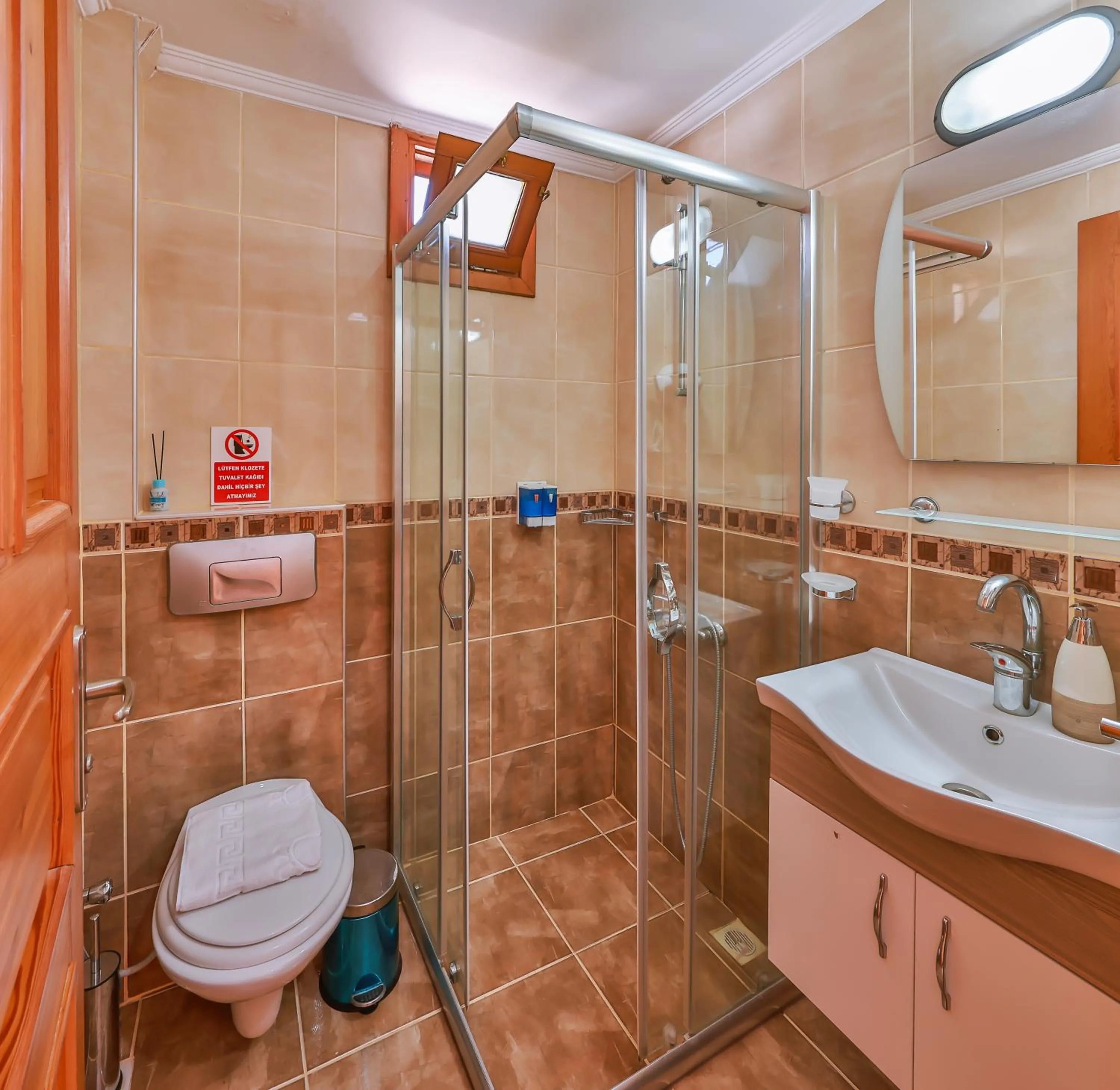 Double Room with Balcony and Sea View in Kuluhana Hotel & Villas Kalkan