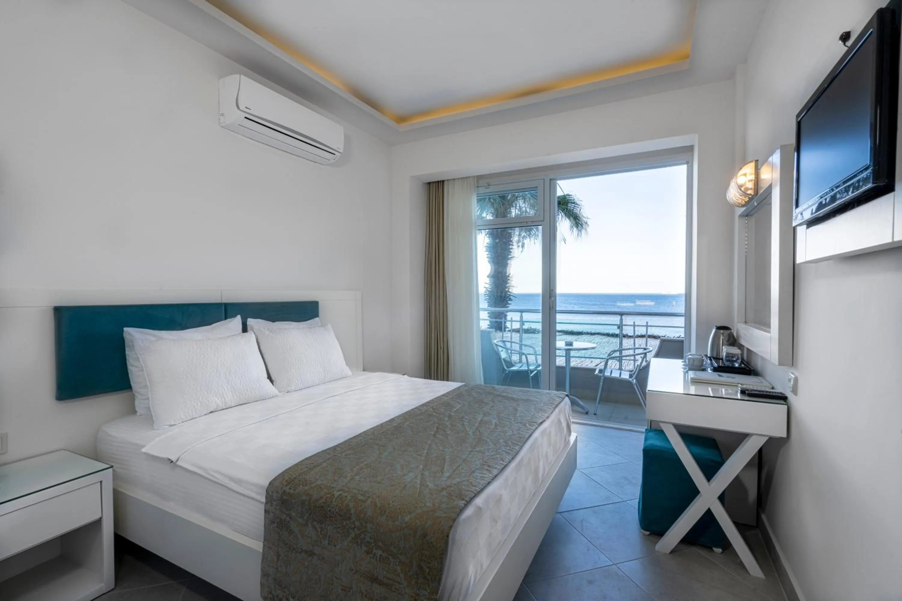 Bed in Hotel Mavi Deniz