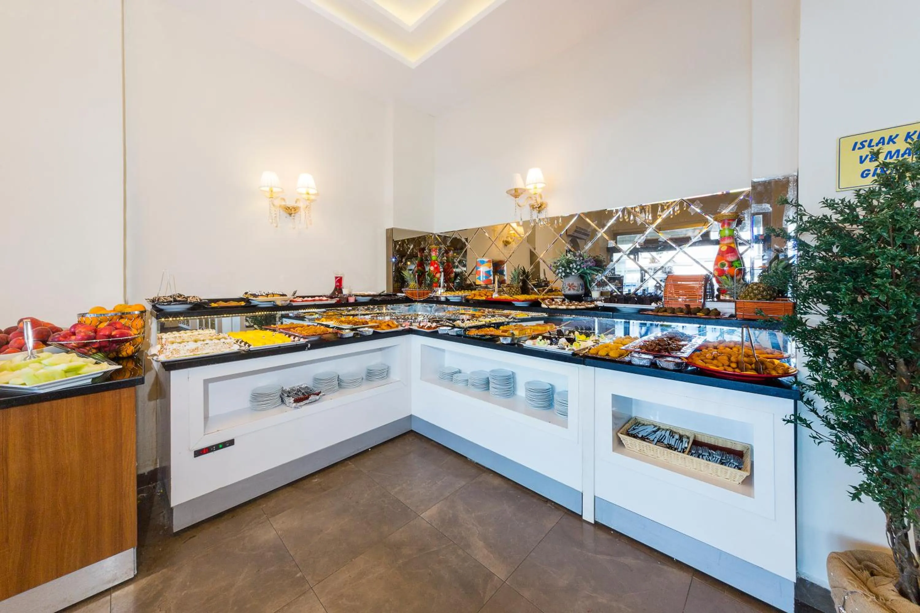 Restaurant/places to eat in Hotel Mavi Deniz