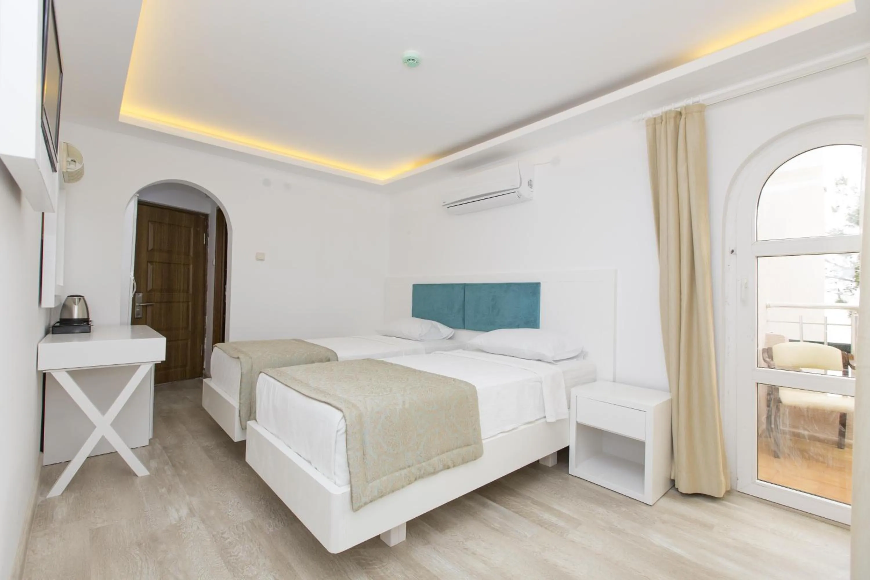 Photo of the whole room, Bed in Hotel Mavi Deniz