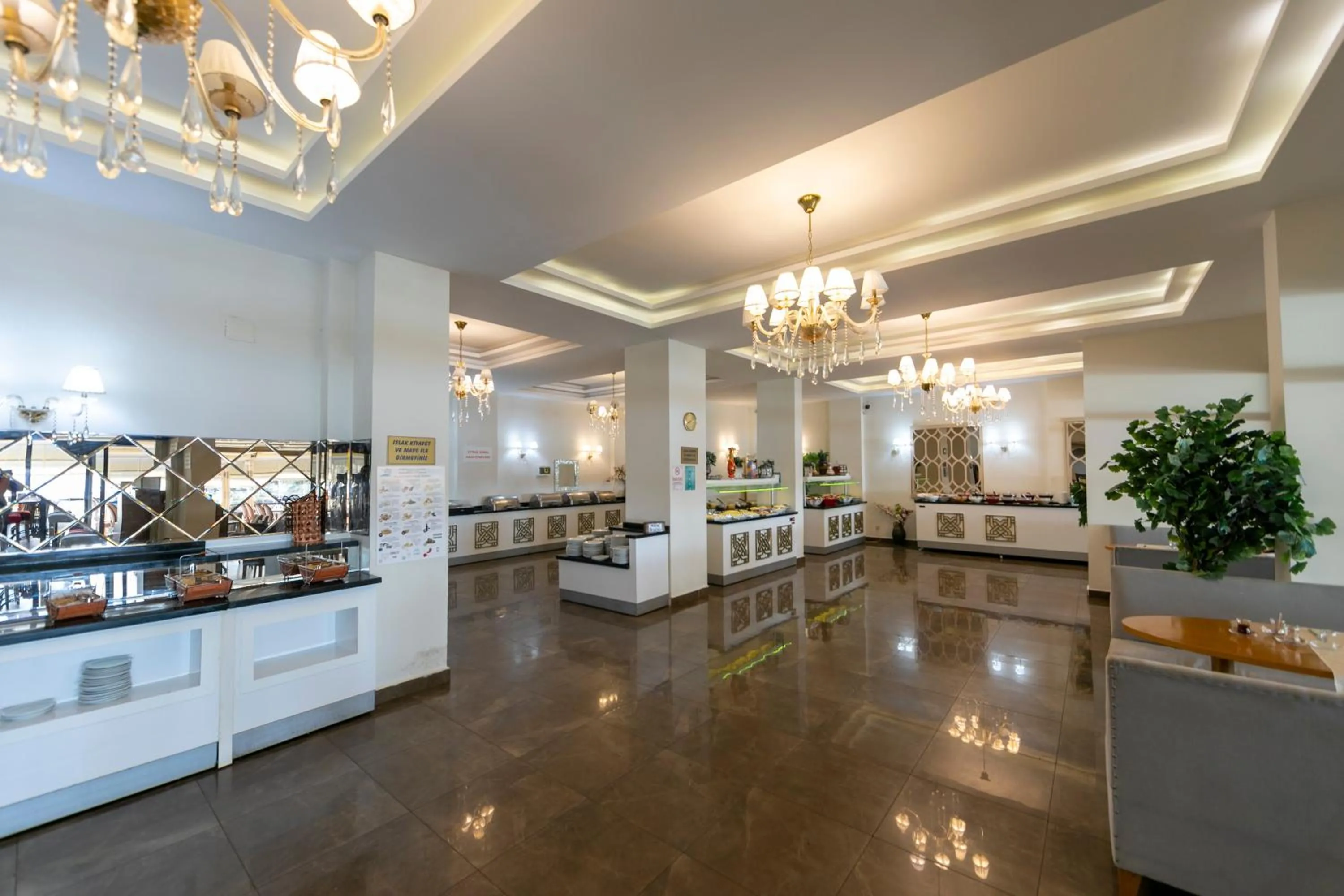 Restaurant/places to eat in Hotel Mavi Deniz