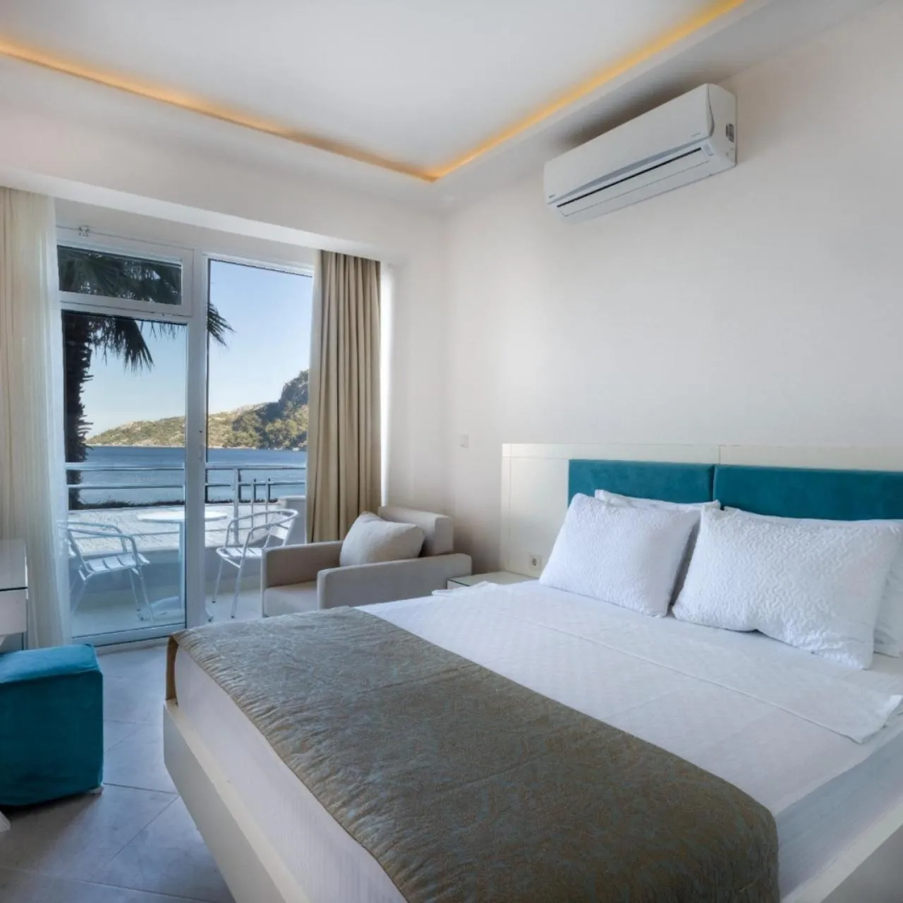 Photo of the whole room, Bed in Hotel Mavi Deniz