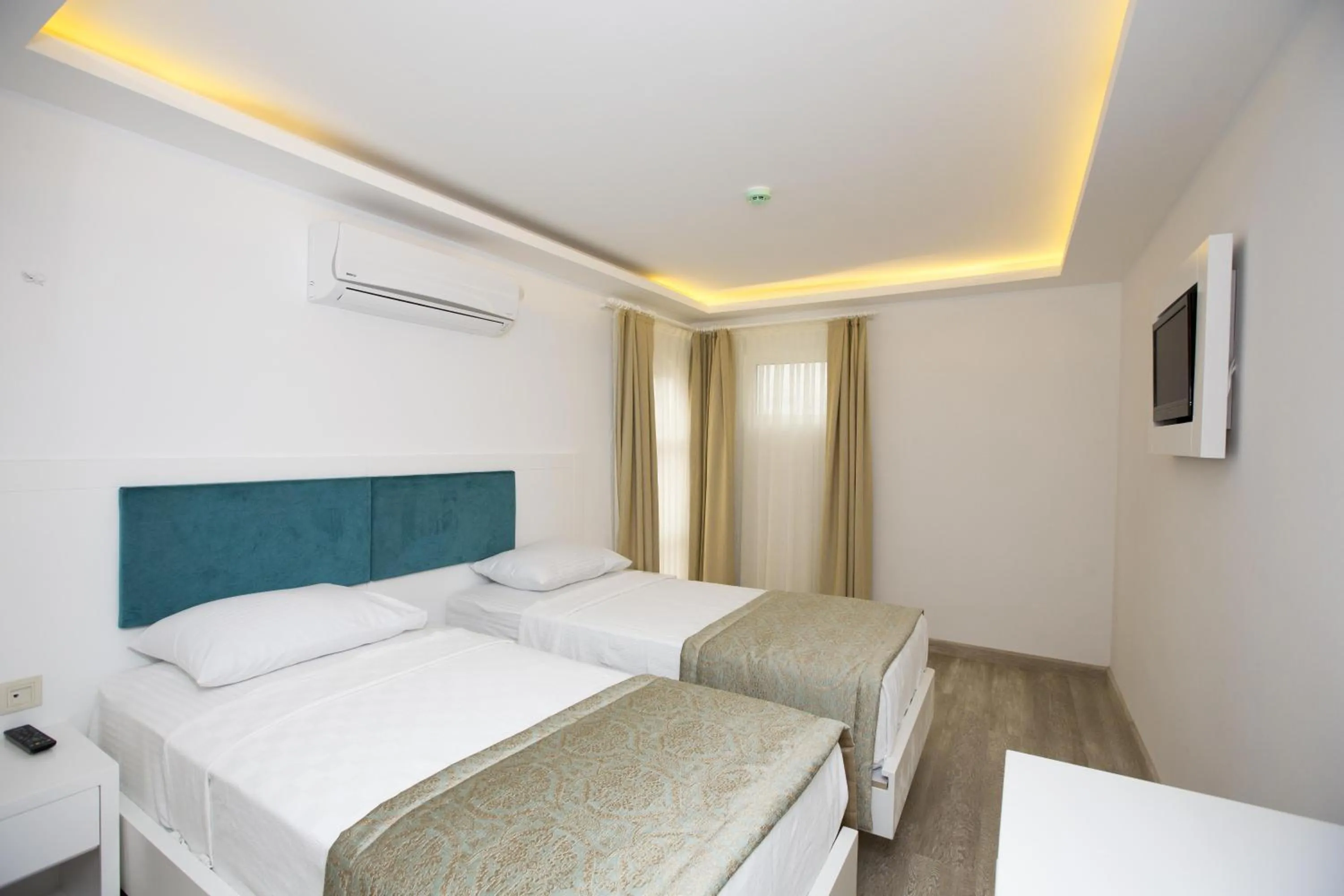 Photo of the whole room, Bed in Hotel Mavi Deniz