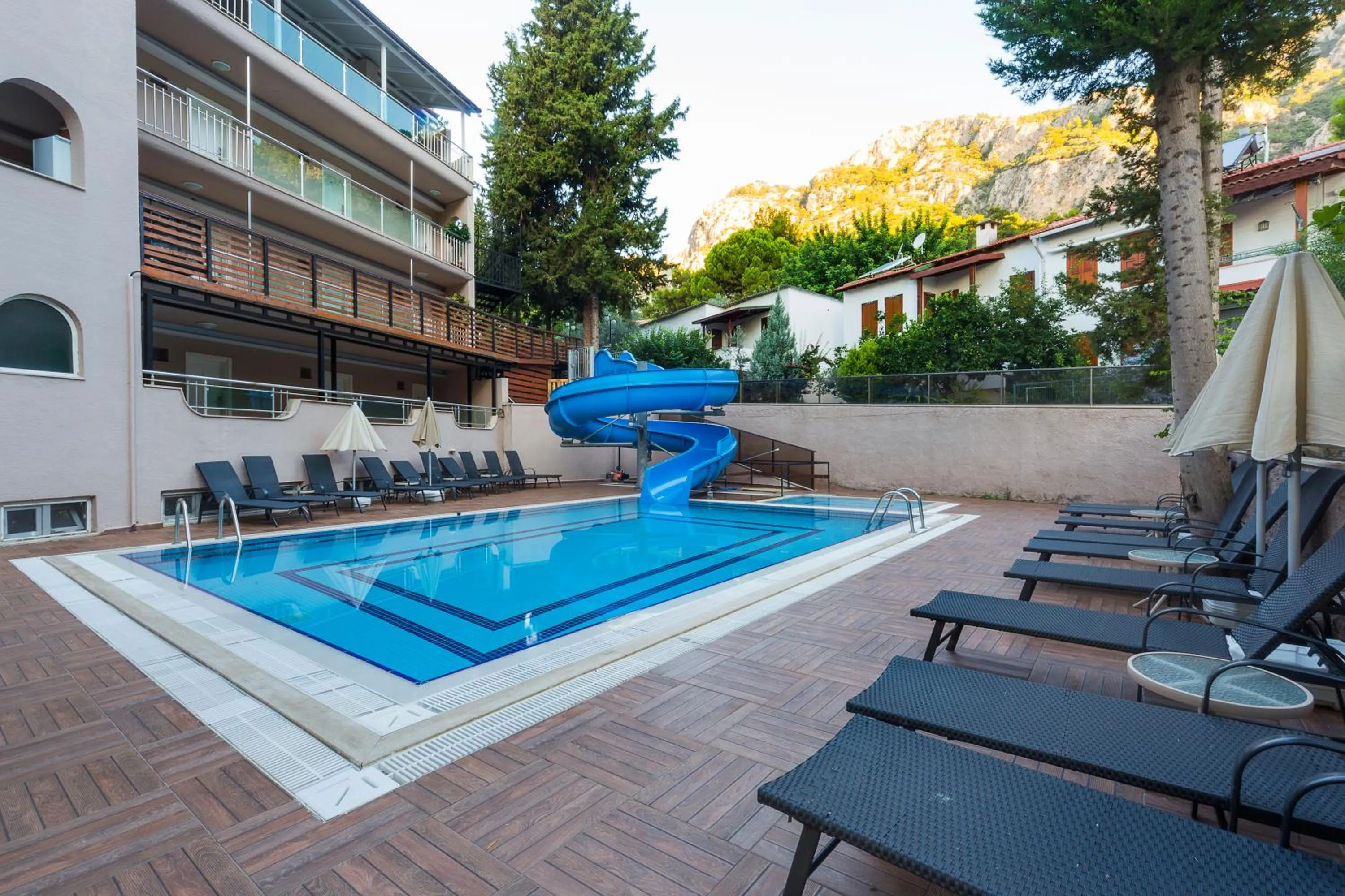 Swimming pool in Hotel Mavi Deniz