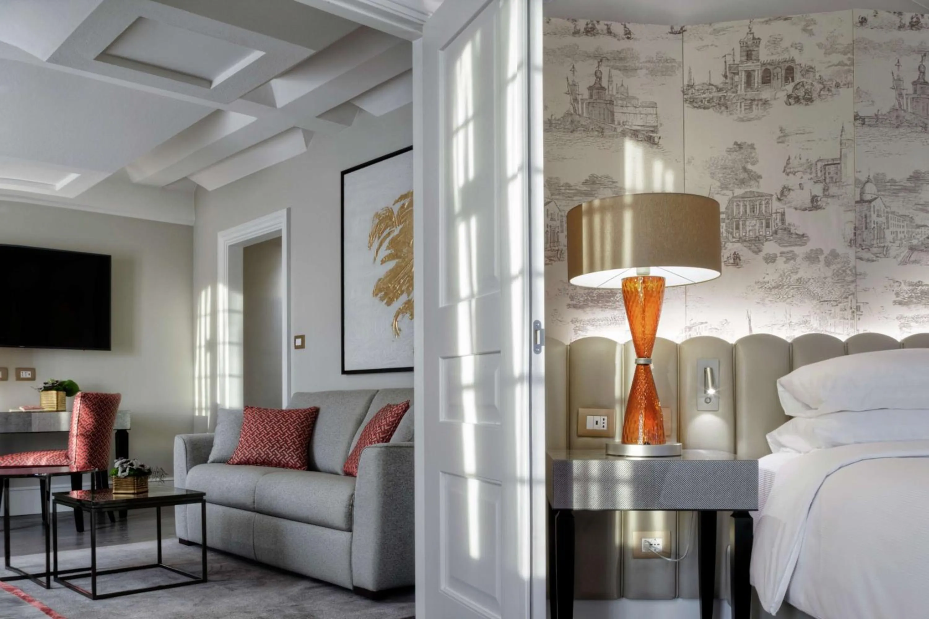 Bedroom, Bed in Hilton Molino Stucky Venice