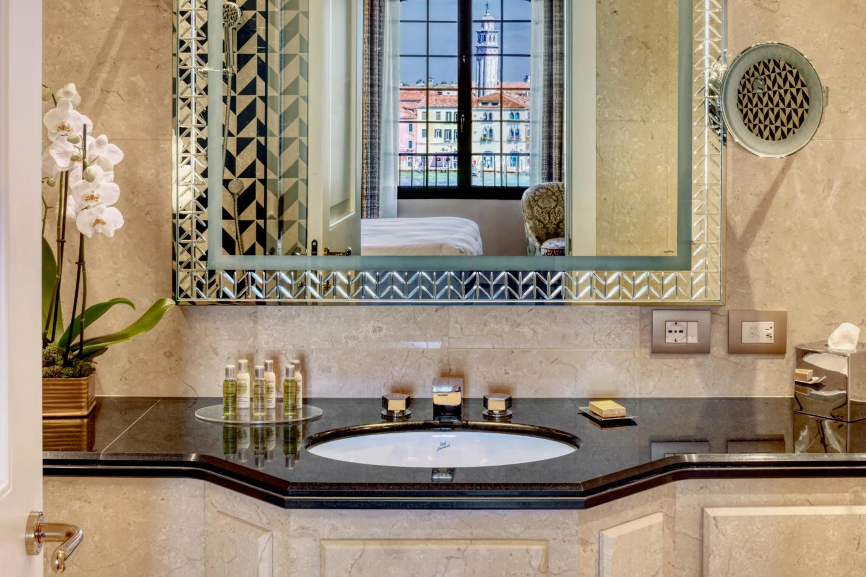 Bathroom in Hilton Molino Stucky Venice