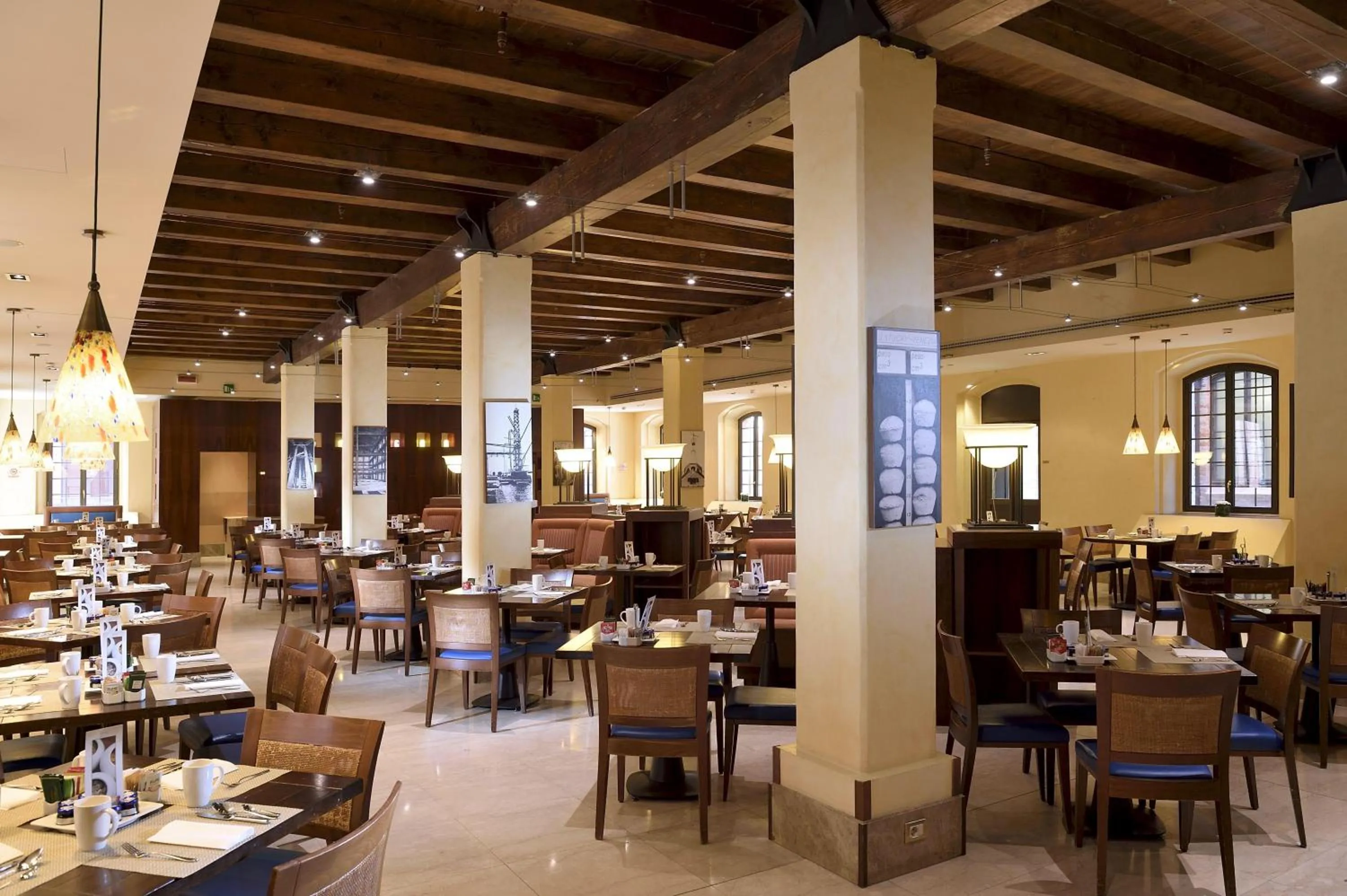 Breakfast in Hilton Molino Stucky Venice