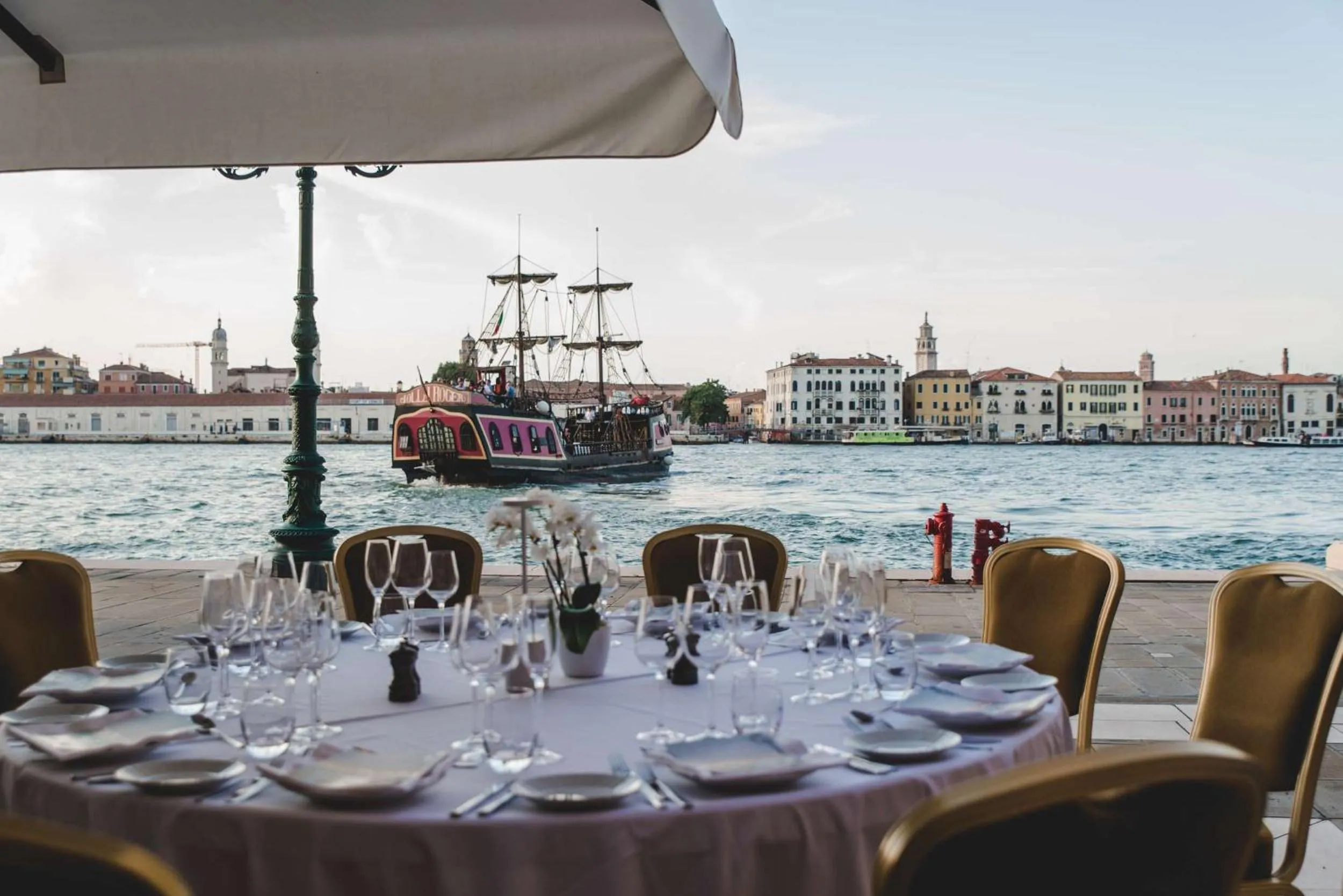 Dining area in Hilton Molino Stucky Venice