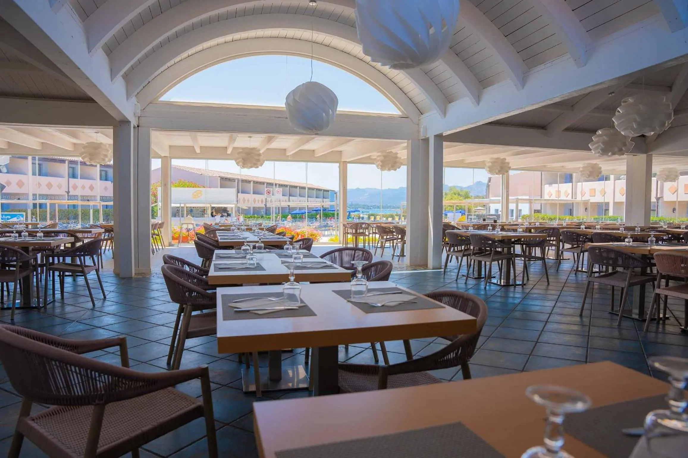 Restaurant/places to eat in Hotel Baja Bianca