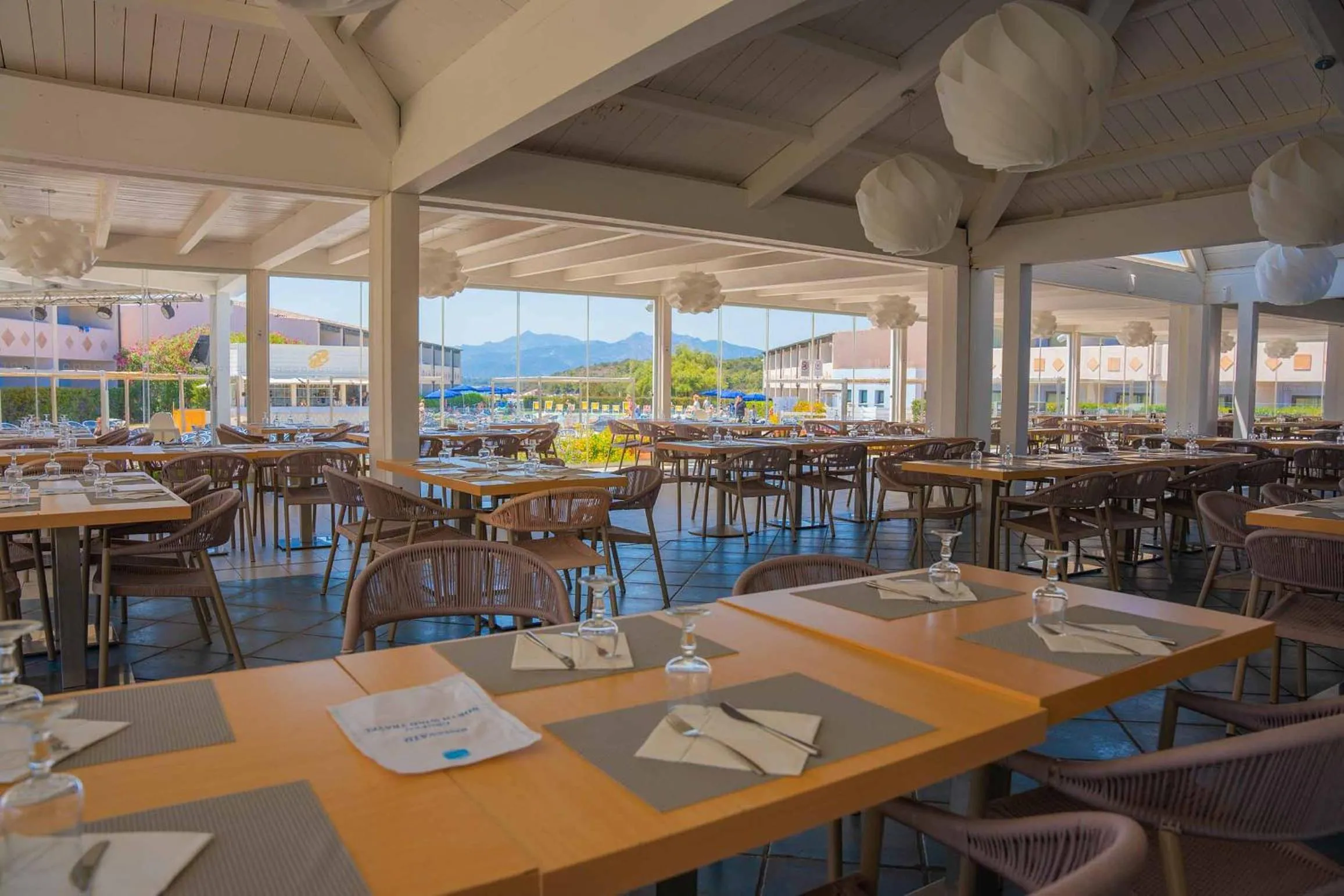Restaurant/places to eat in Hotel Baja Bianca