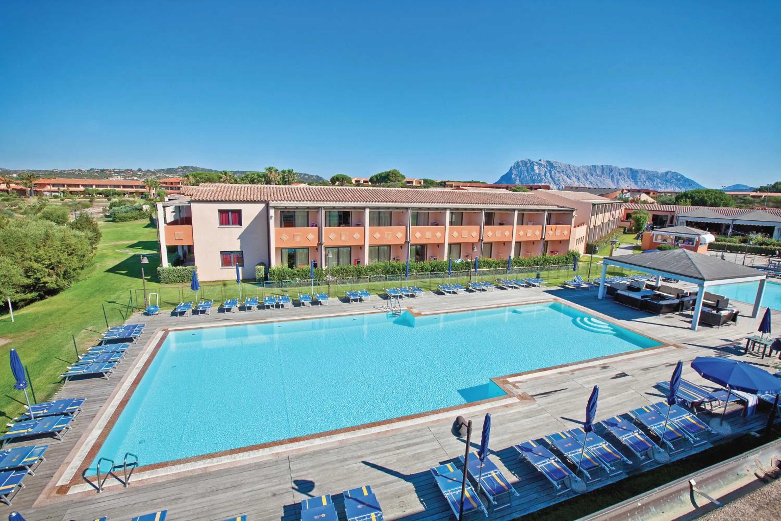 Property building in Hotel Baja Bianca