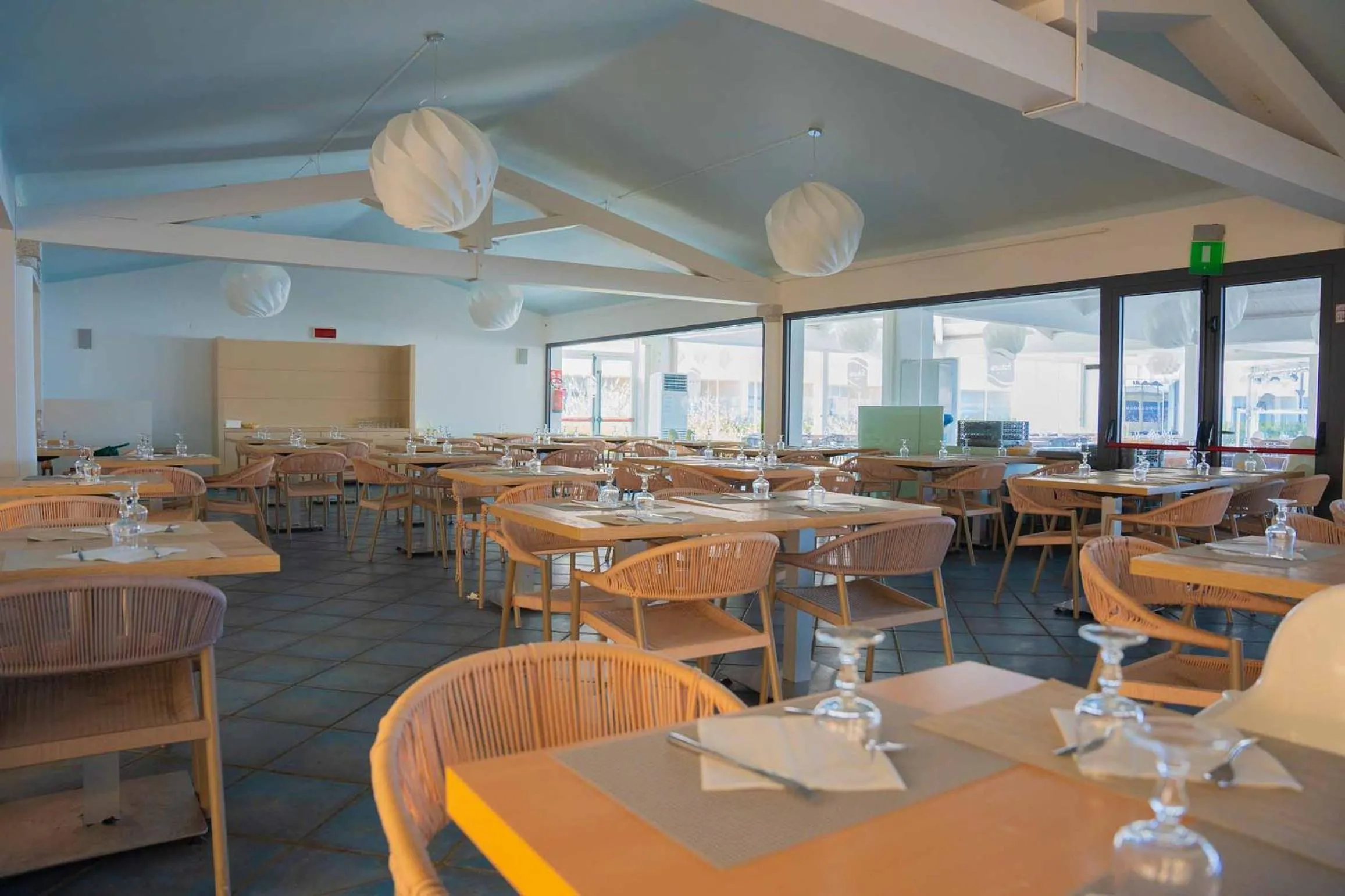 Restaurant/places to eat in Hotel Baja Bianca