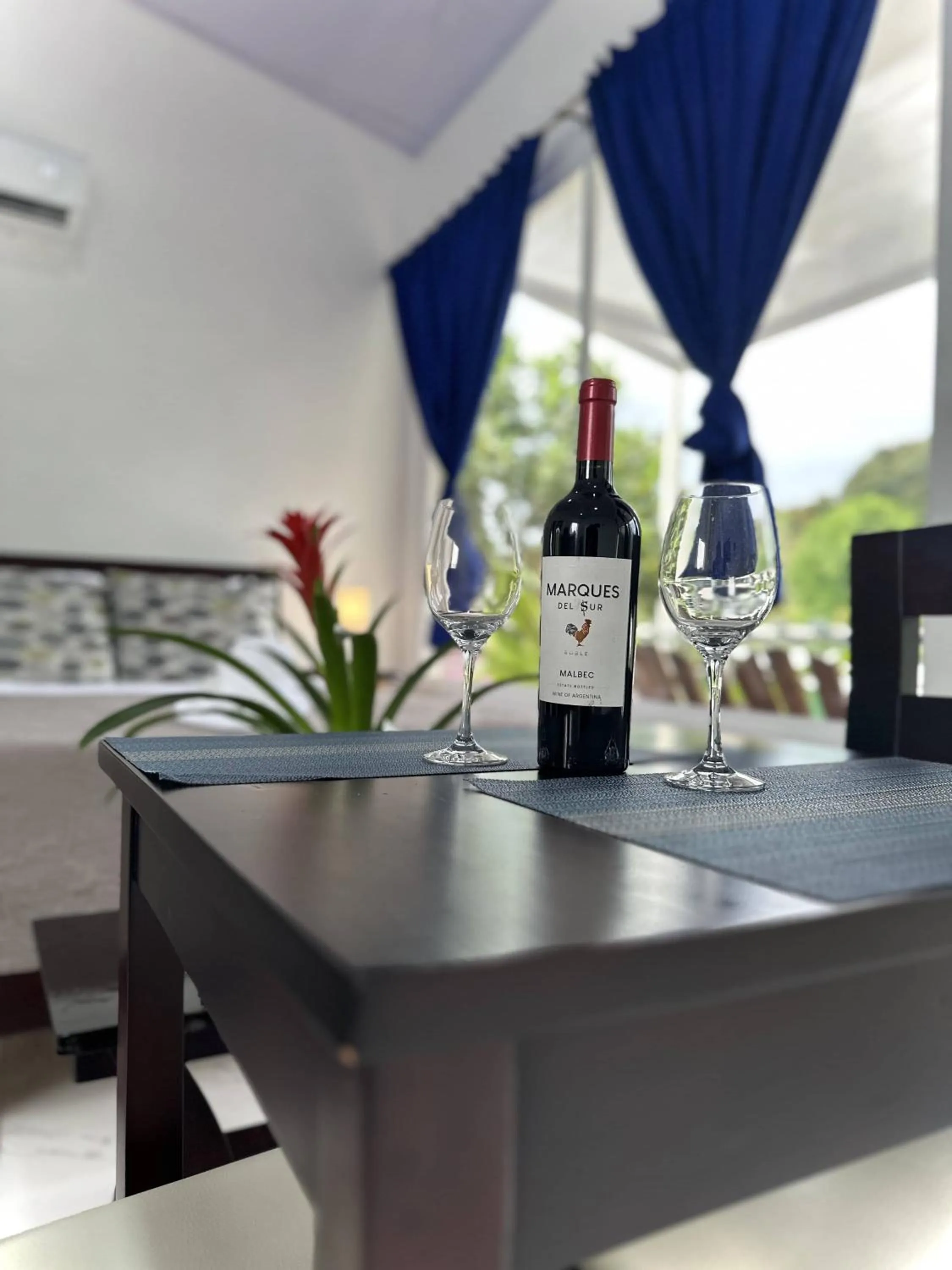 Food and drinks in Hotel Serendipity