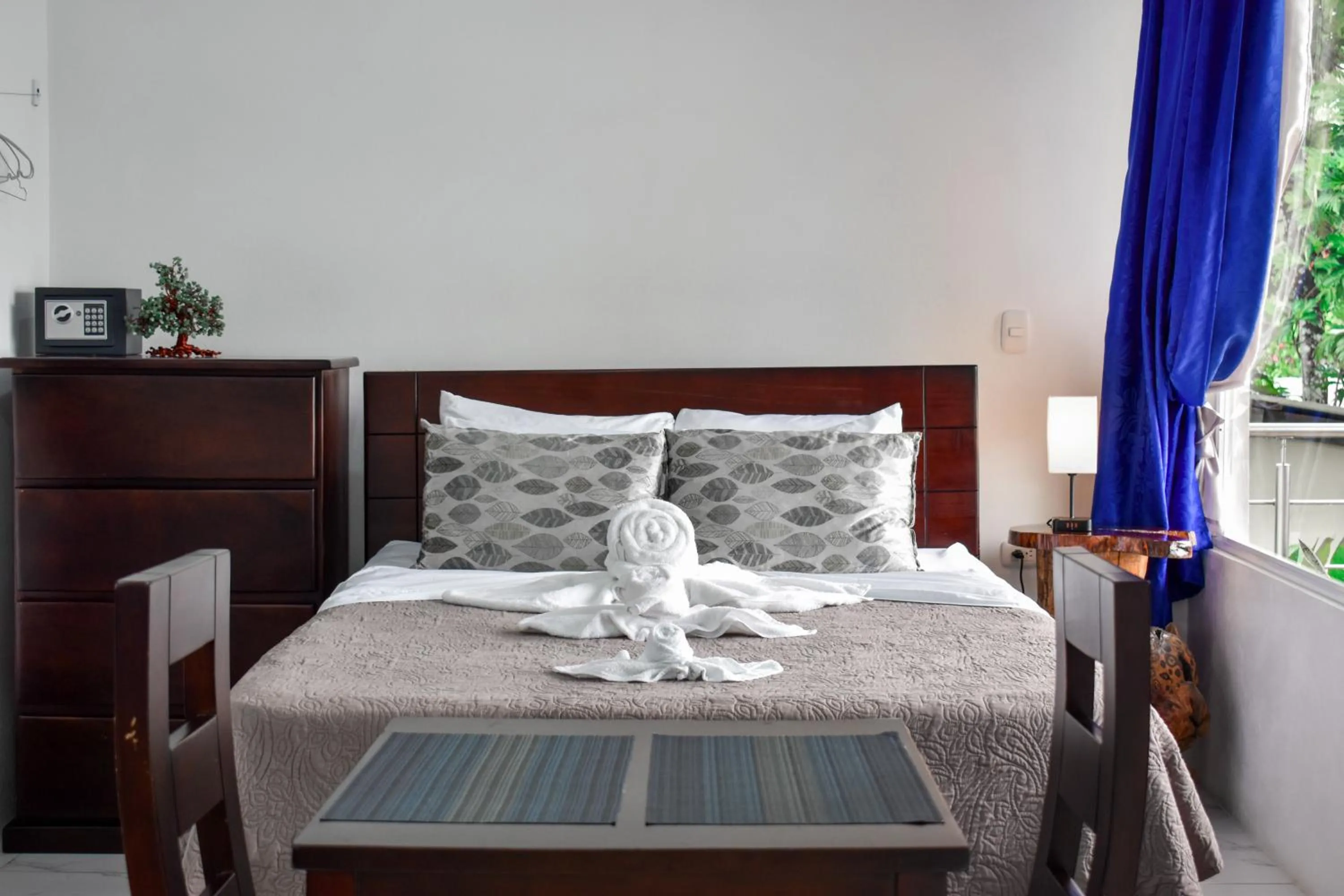 Bed in Hotel Serendipity