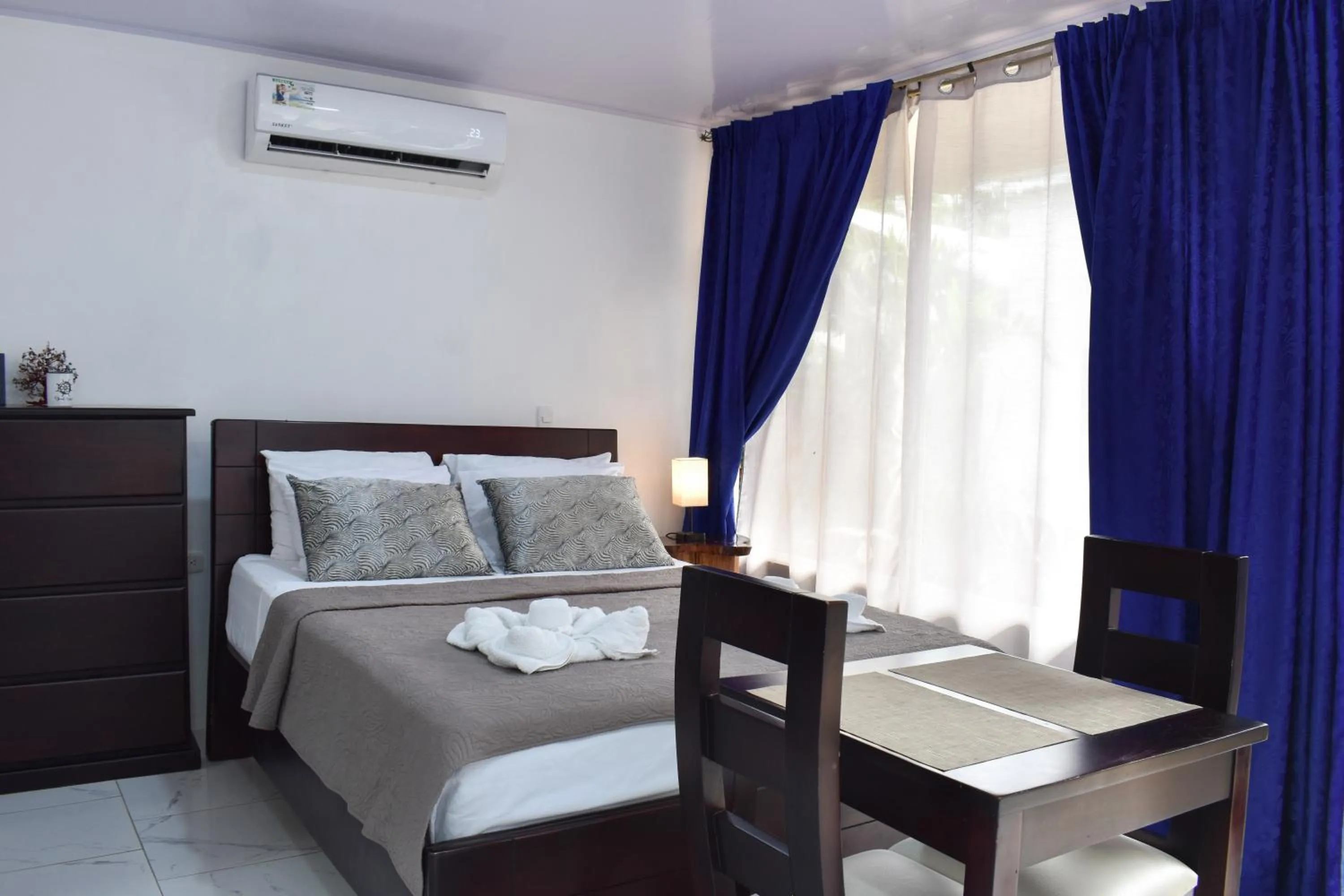 Bed in Hotel Serendipity