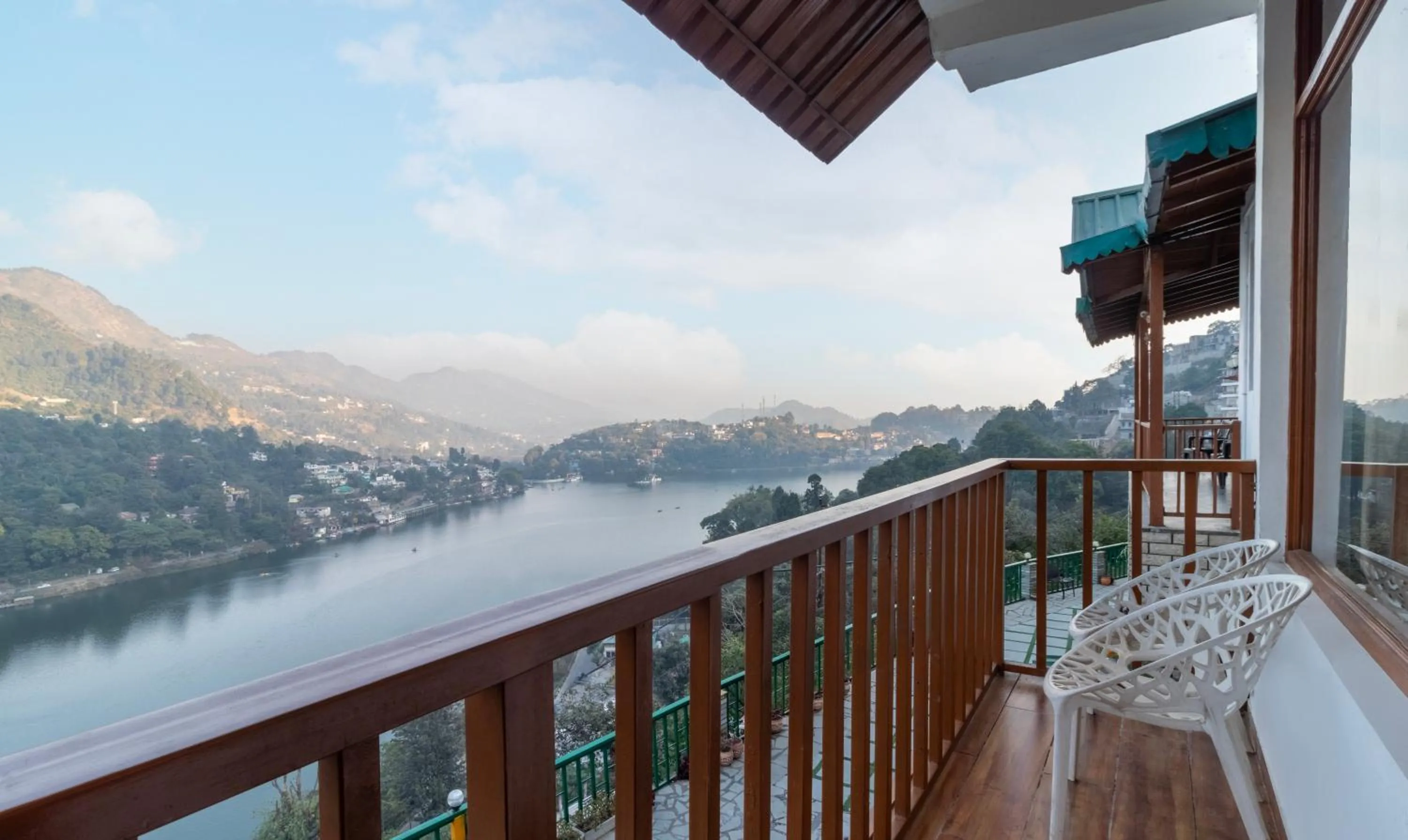 Balcony/Terrace in Treebo Vista Lago With Lake View