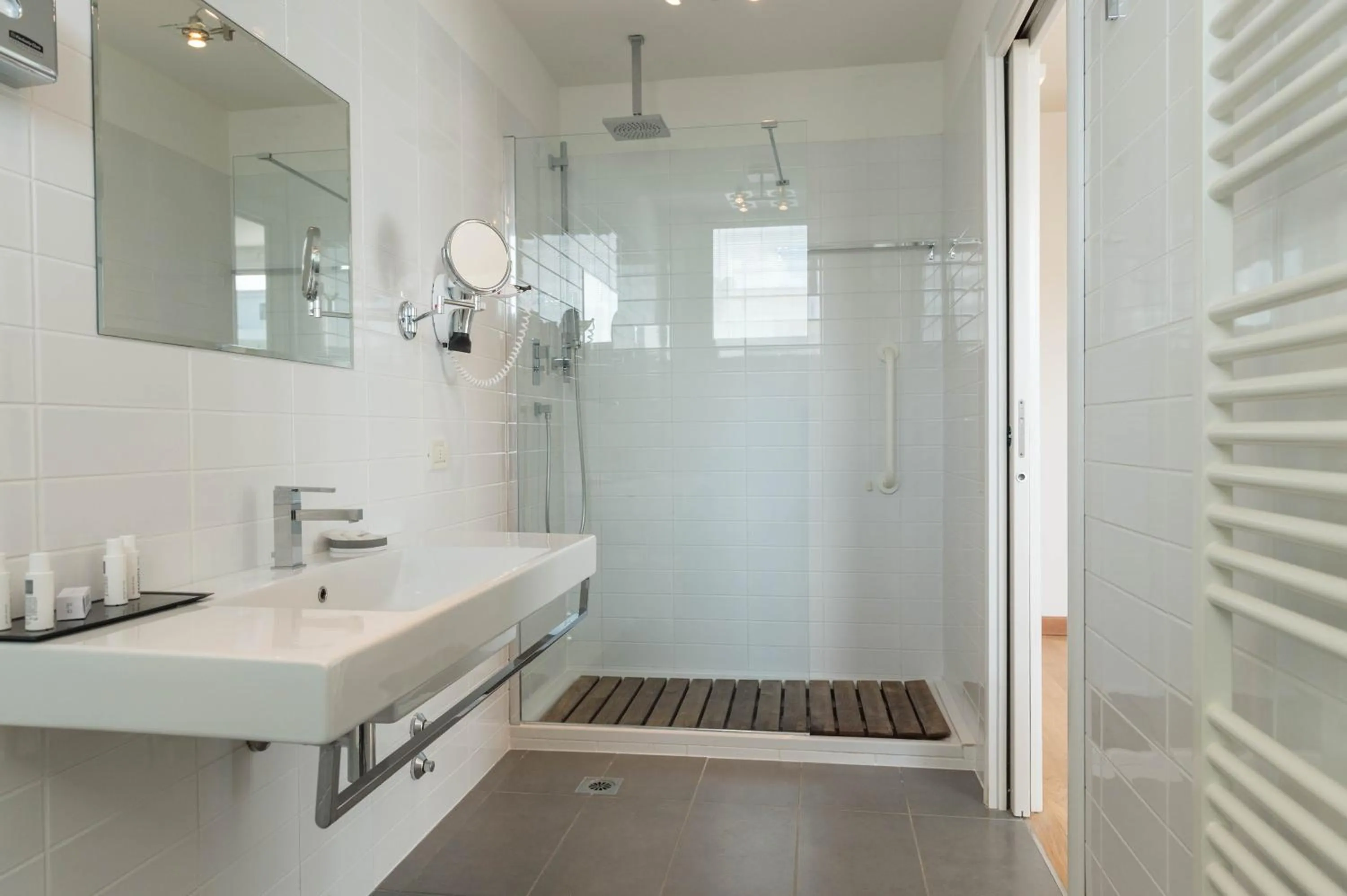 Shower in Perla Verde Hotel