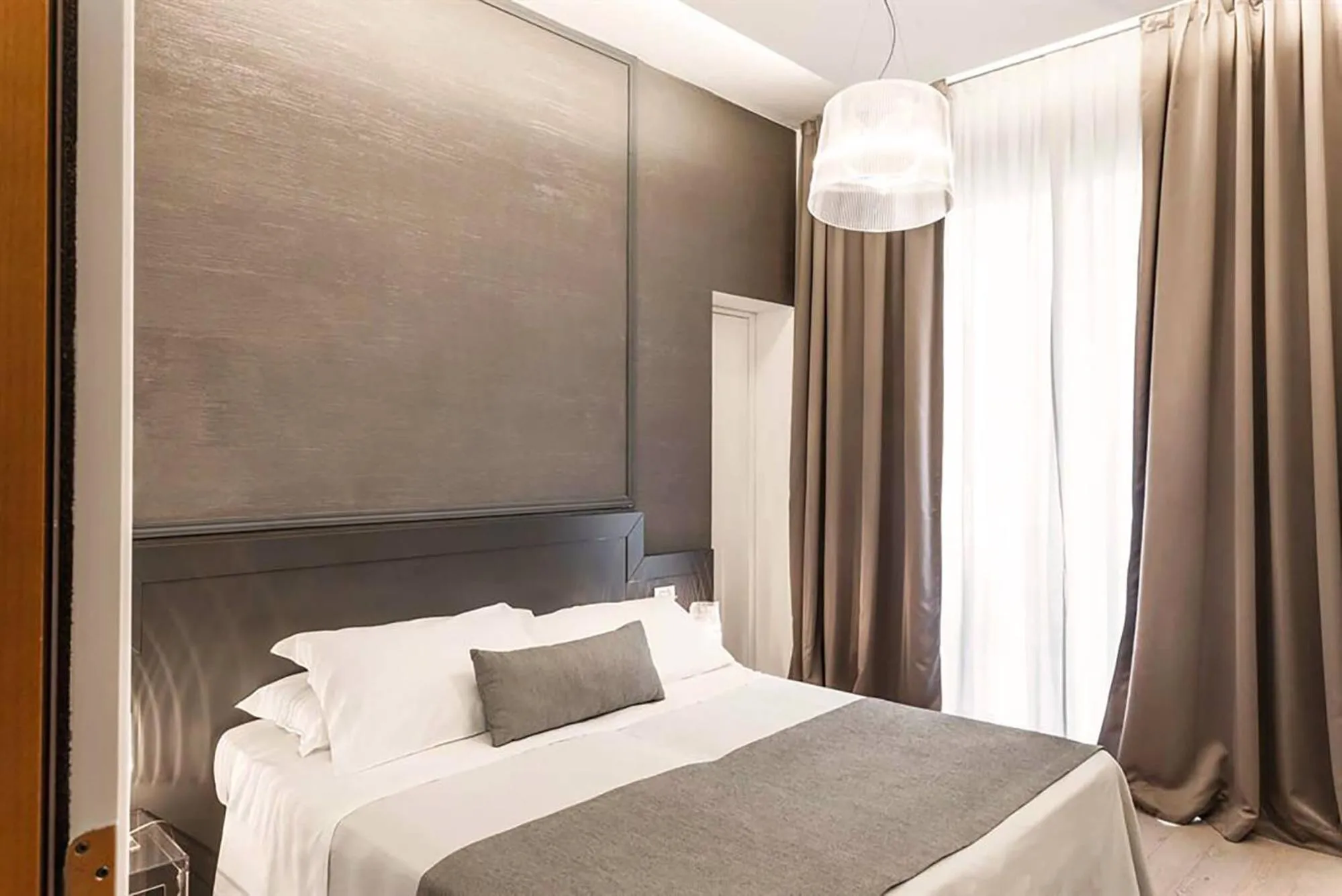 Photo of the whole room, Bed in Perla Verde Hotel