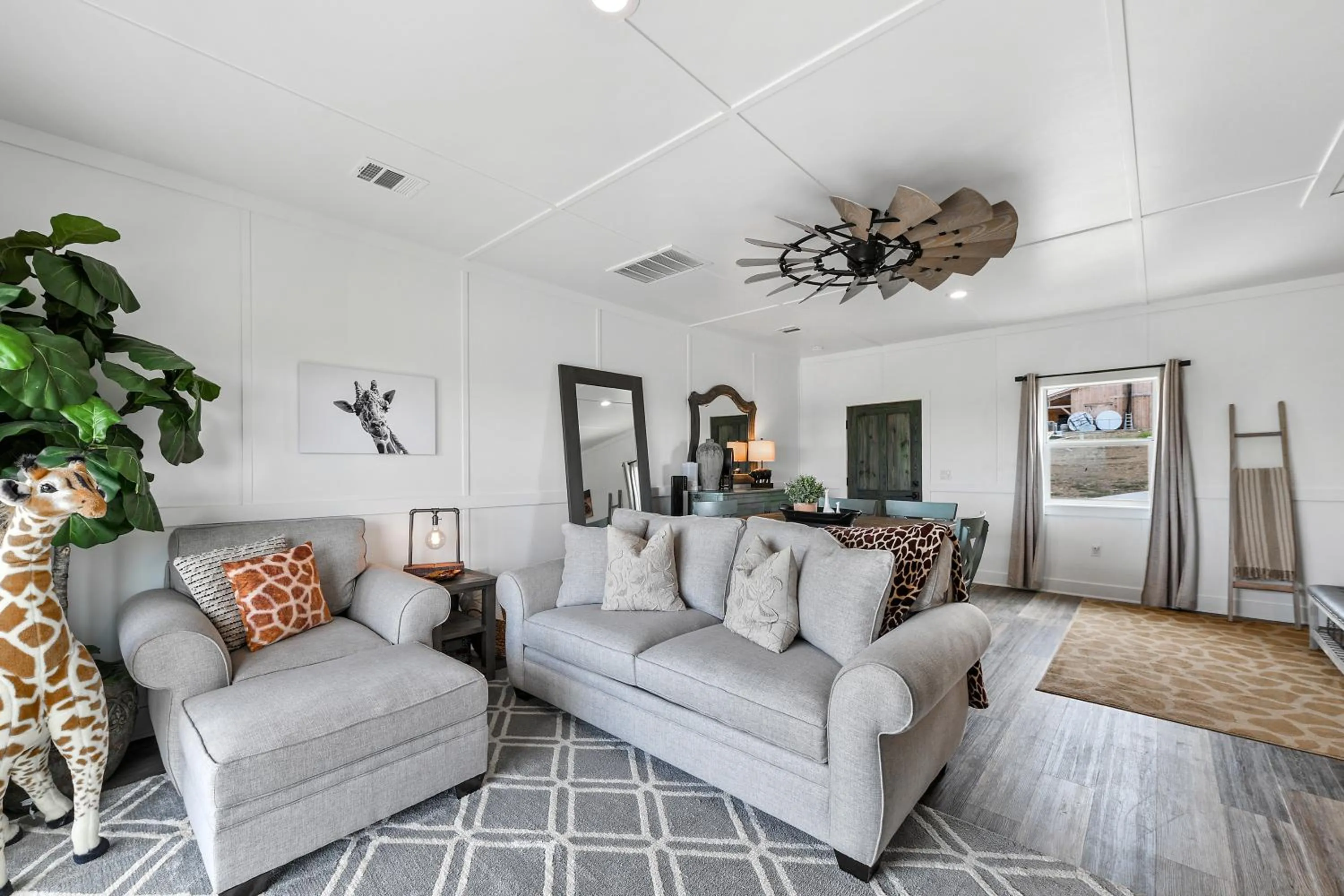 Living room in Blue Hills Ranch
