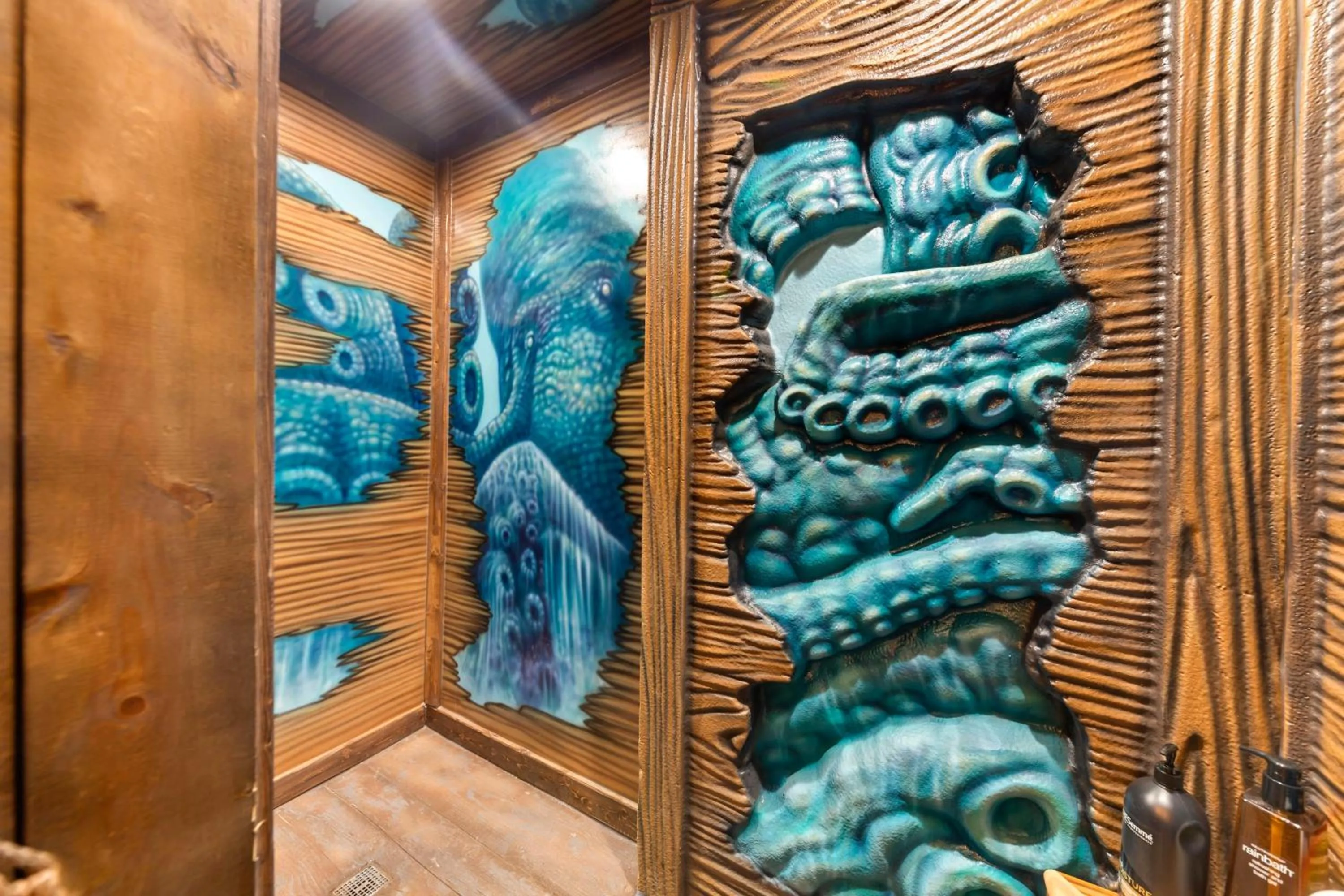 Shower in Blue Hills Ranch