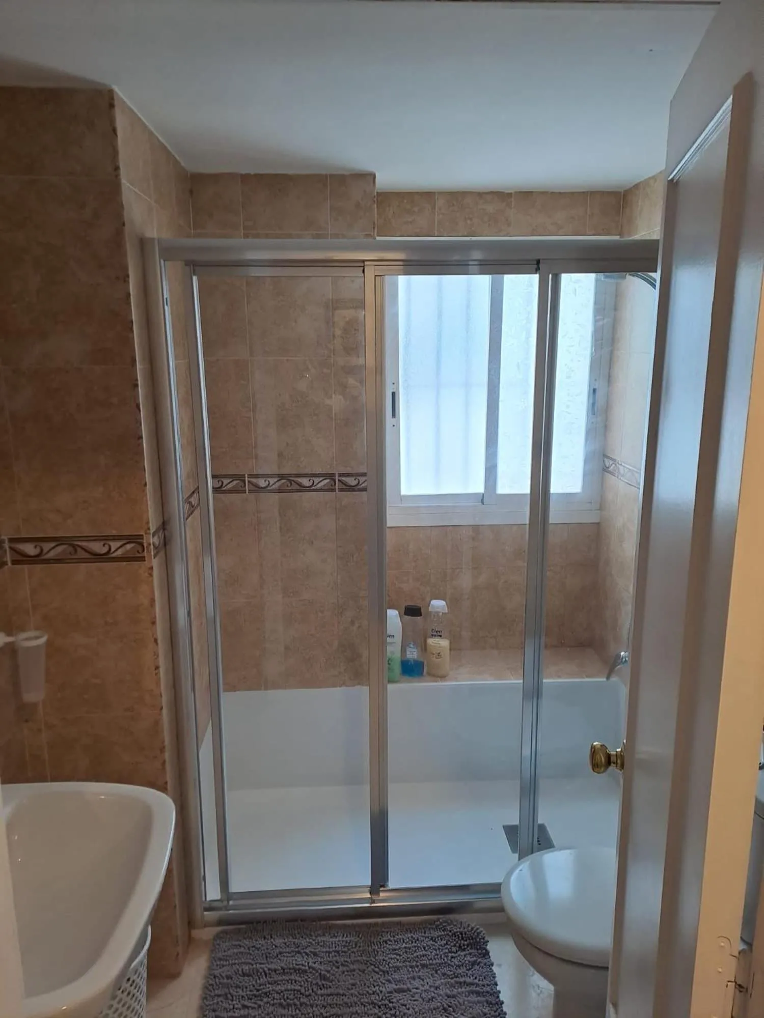 Shower in Apartamento en los Jardines de Murillo