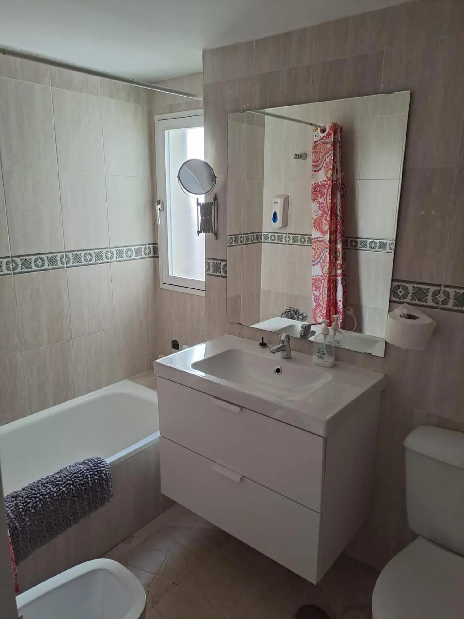 Toilet in Apartamento en los Jardines de Murillo