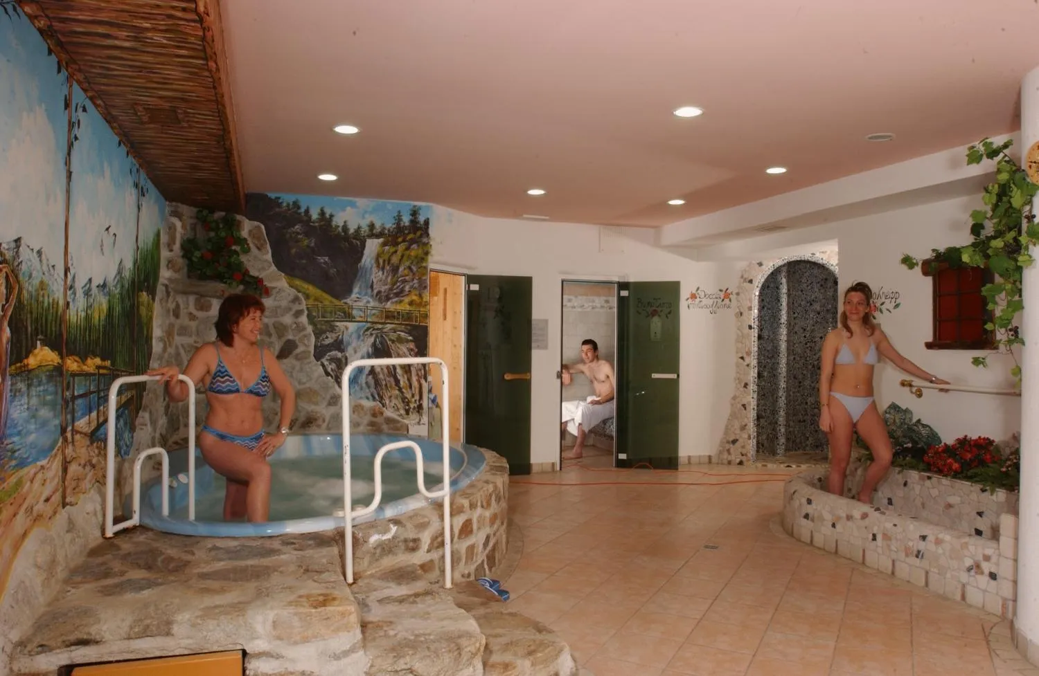 Spa and wellness centre/facilities in Hotel Ortles Dolomiti Walking & Spa