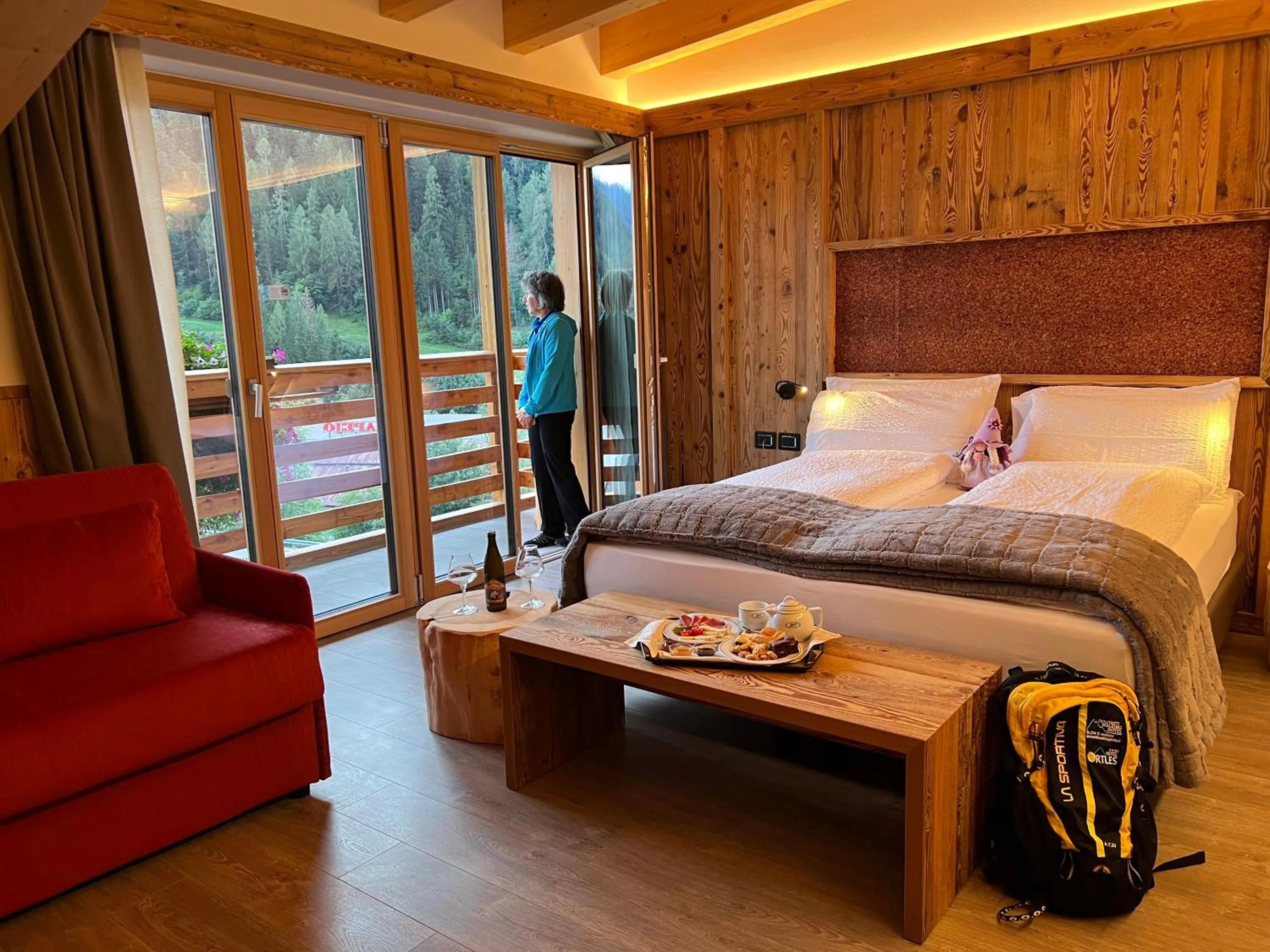 Bed in Hotel Ortles Dolomiti Walking & Spa