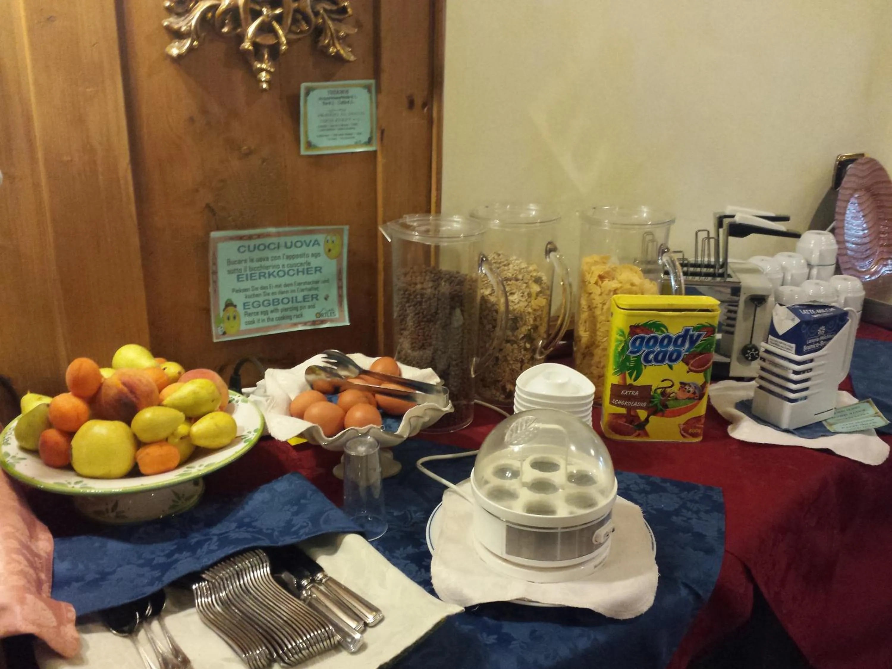 Breakfast in Hotel Ortles Dolomiti Walking & Spa