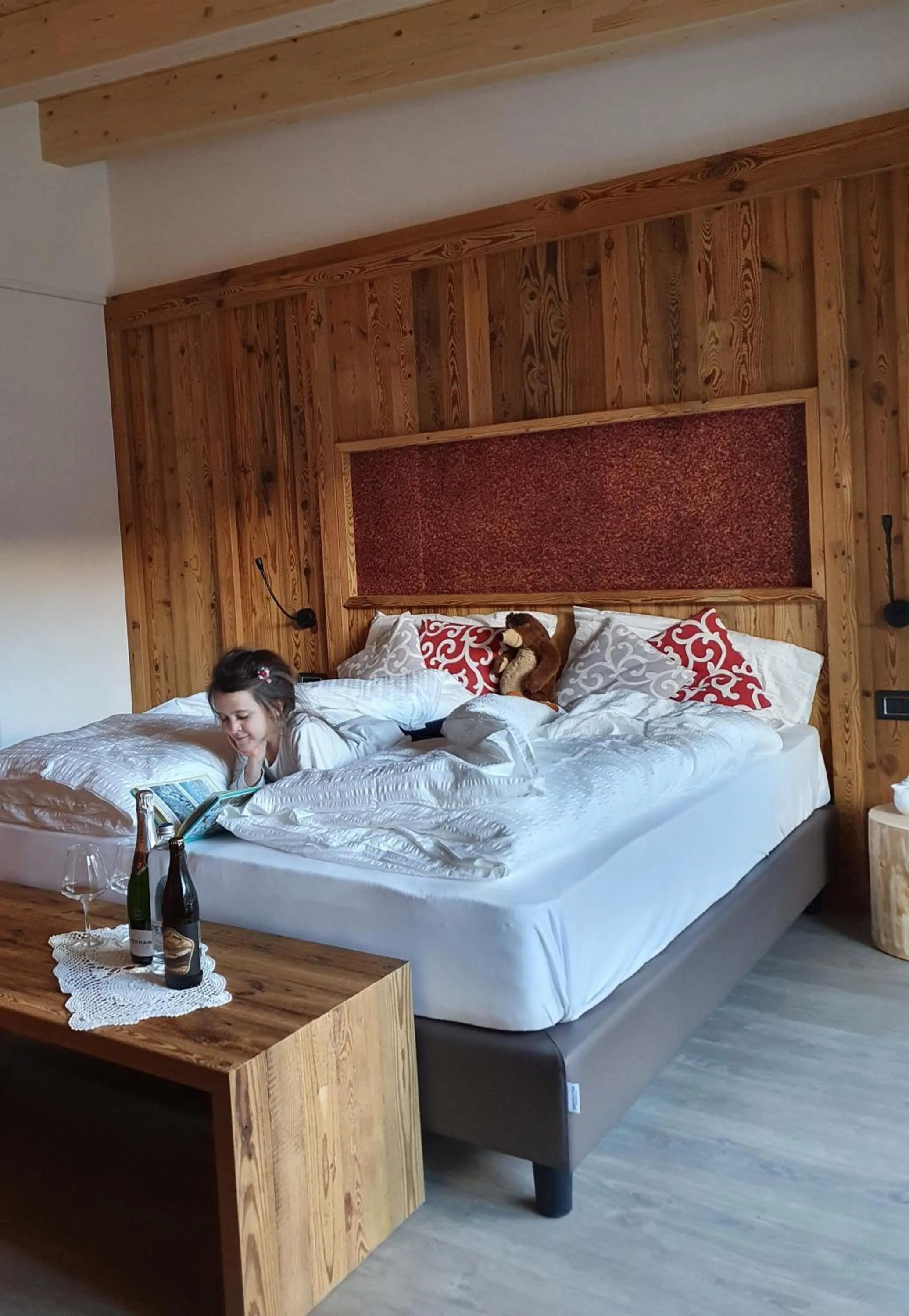 Bed in Hotel Ortles Dolomiti Walking & Spa