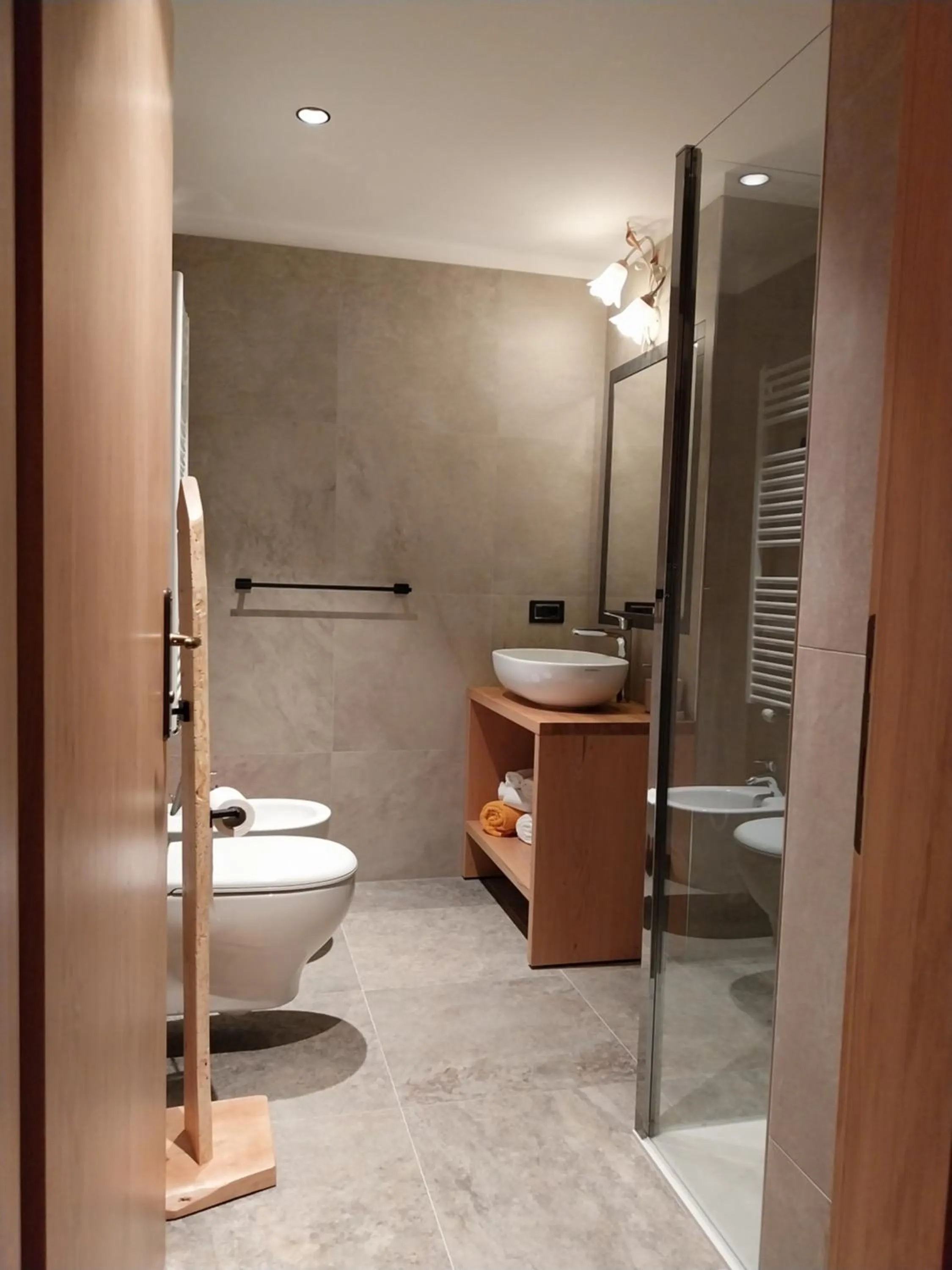 Shower in Hotel Ortles Dolomiti Walking & Spa