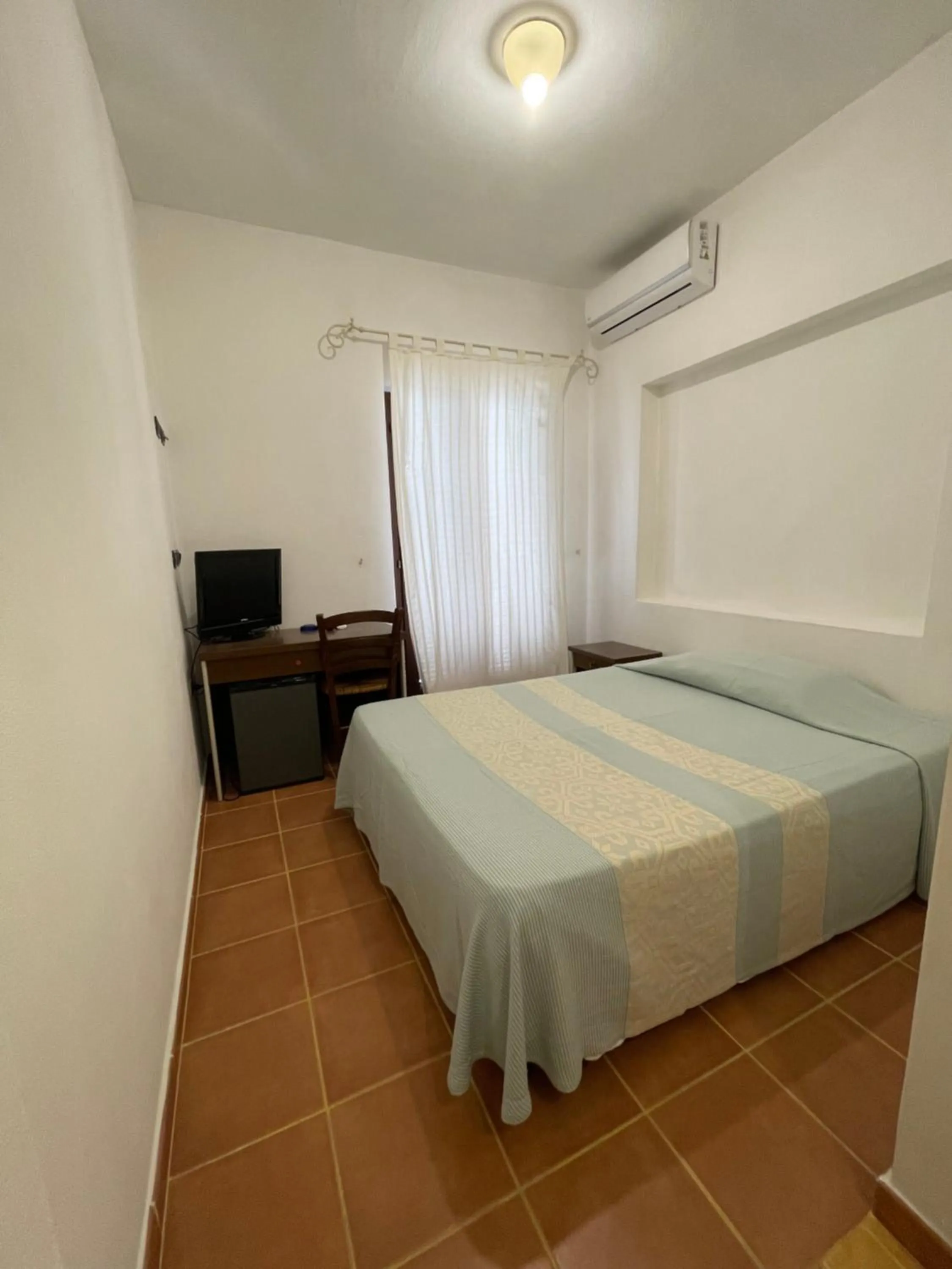 Bed in Hotel Cala Reale