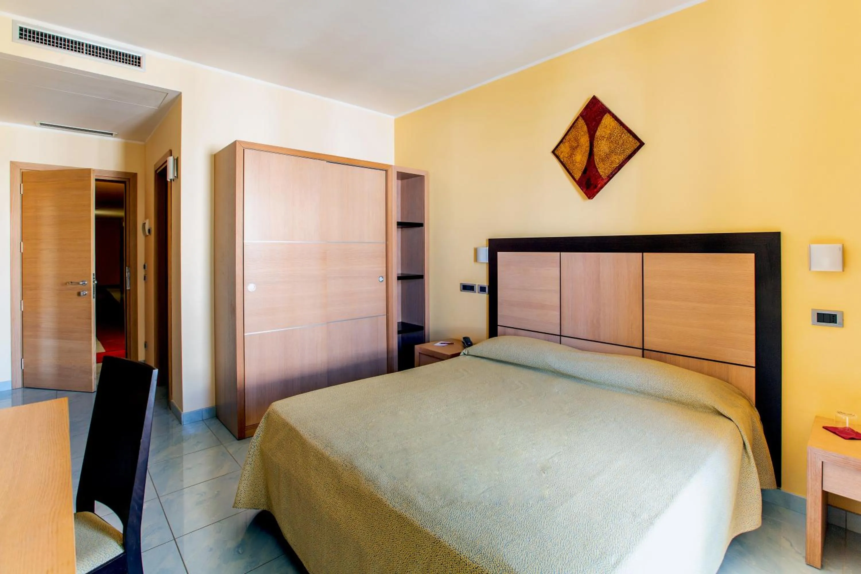 Bedroom, Bed in Marc Hotel