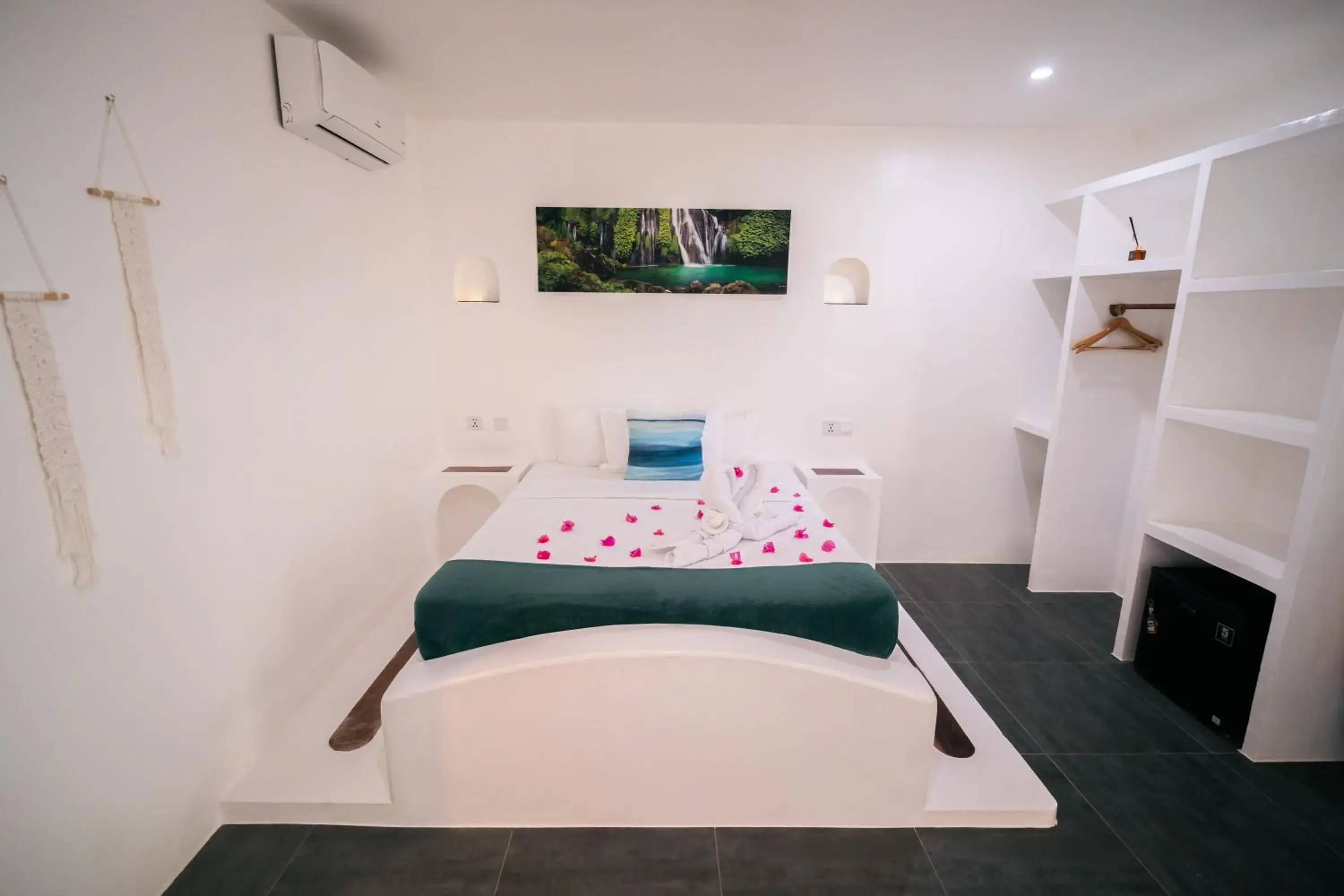 Bed in Secret paradise moalboal Bed in Secret paradise moalboal