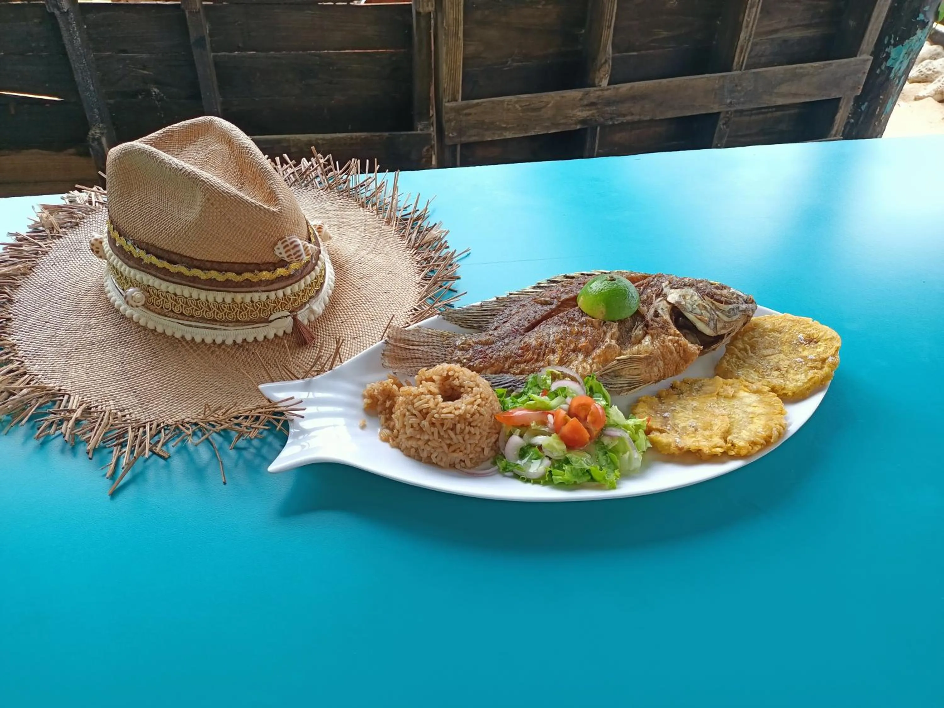 Restaurant/places to eat in Baru Jet Set Beach & Hostal