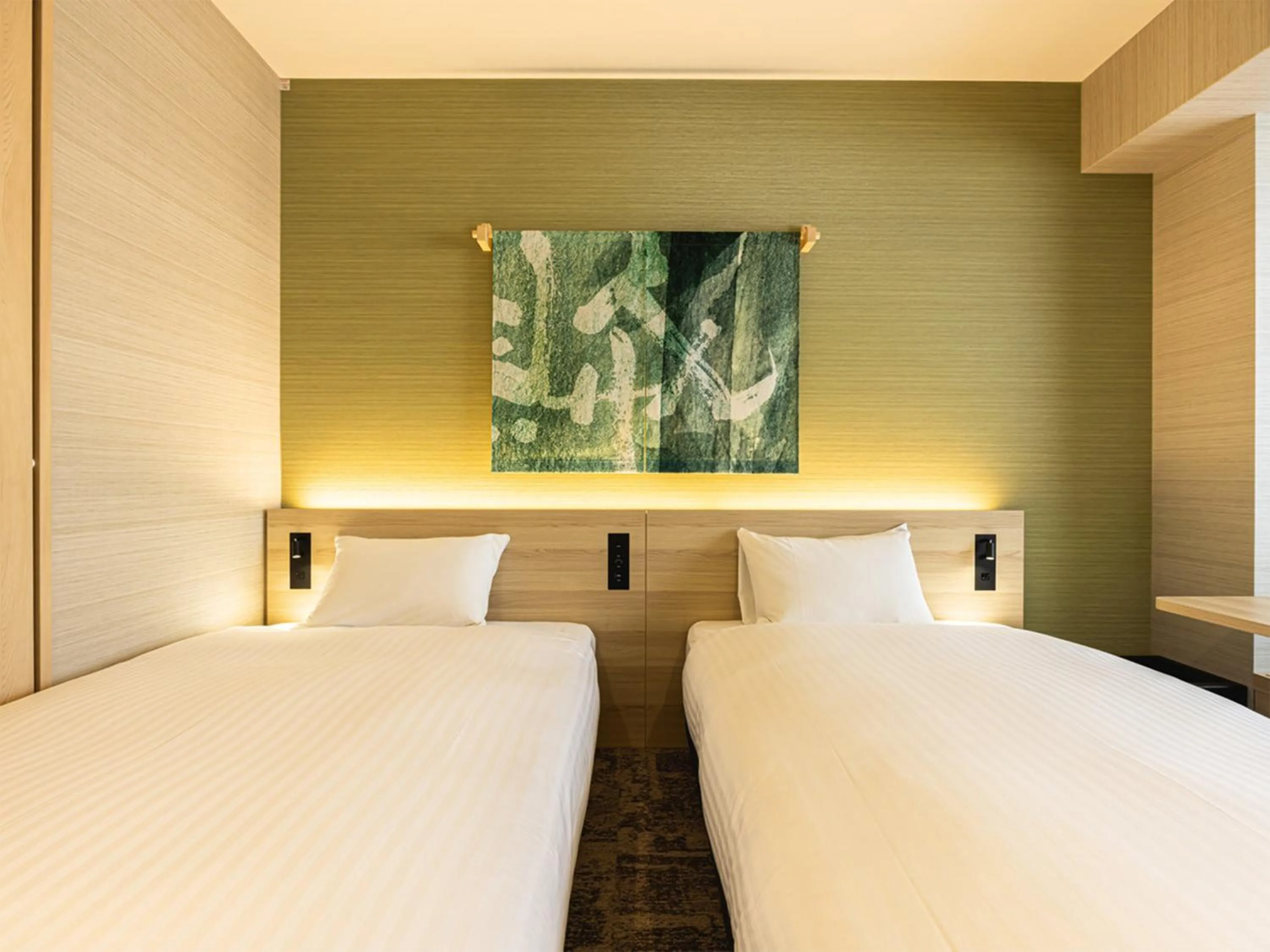 Photo of the whole room, Bed in La'gent Hotel Kyoto Nijo