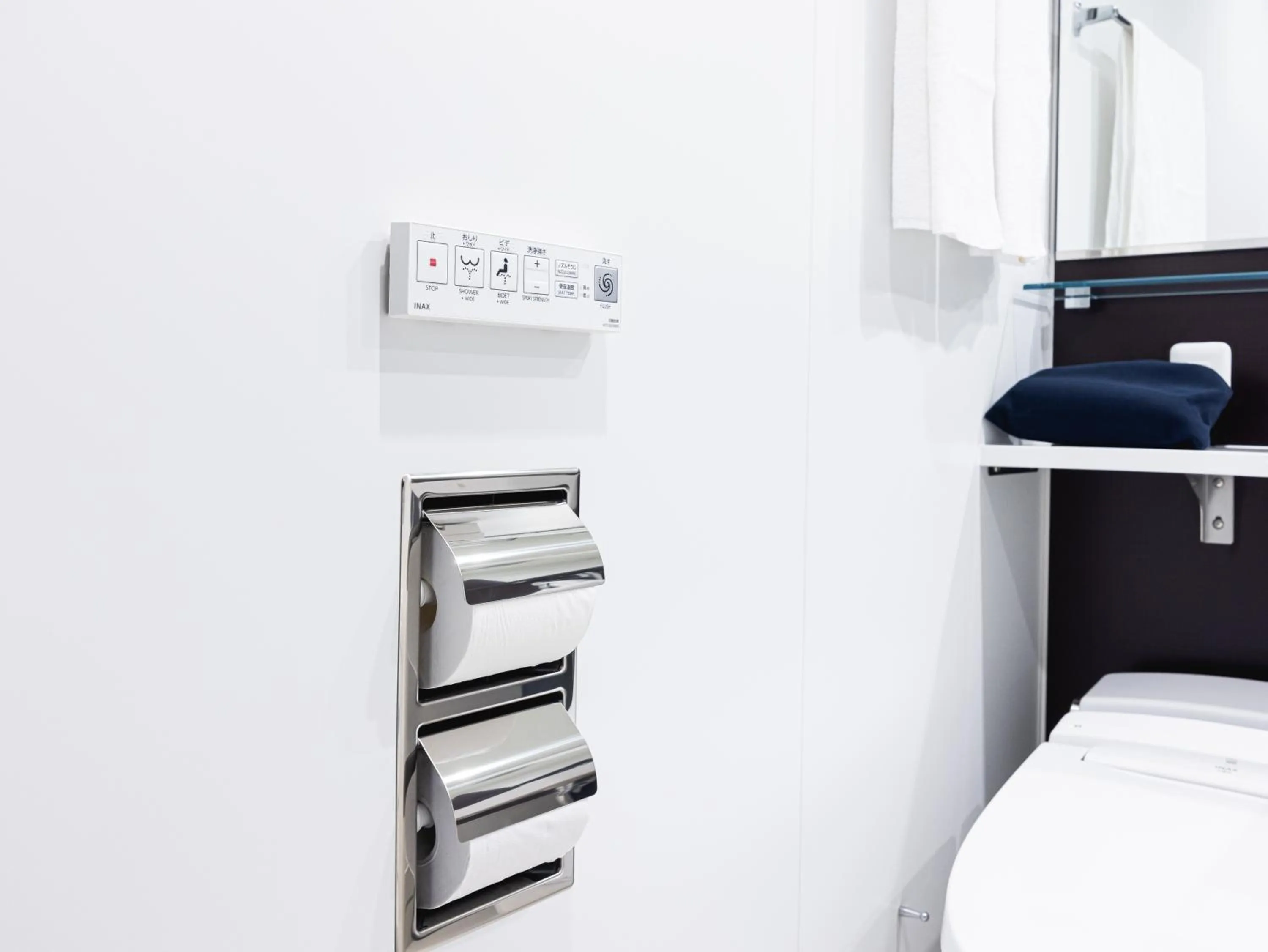 Toilet, Bed in La'gent Hotel Kyoto Nijo