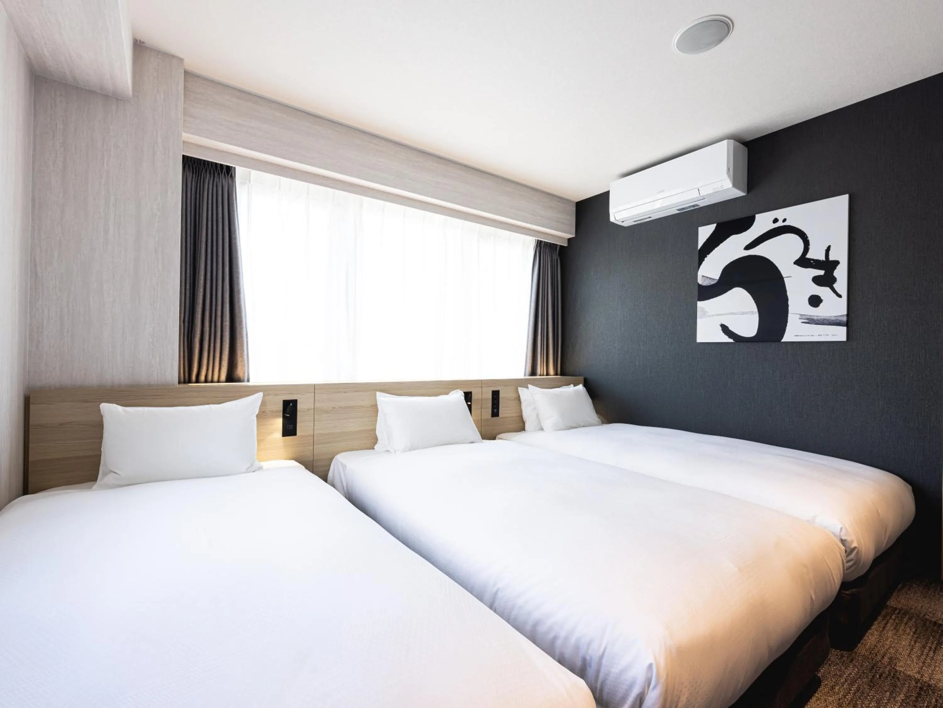 Photo of the whole room, Bed in La'gent Hotel Kyoto Nijo