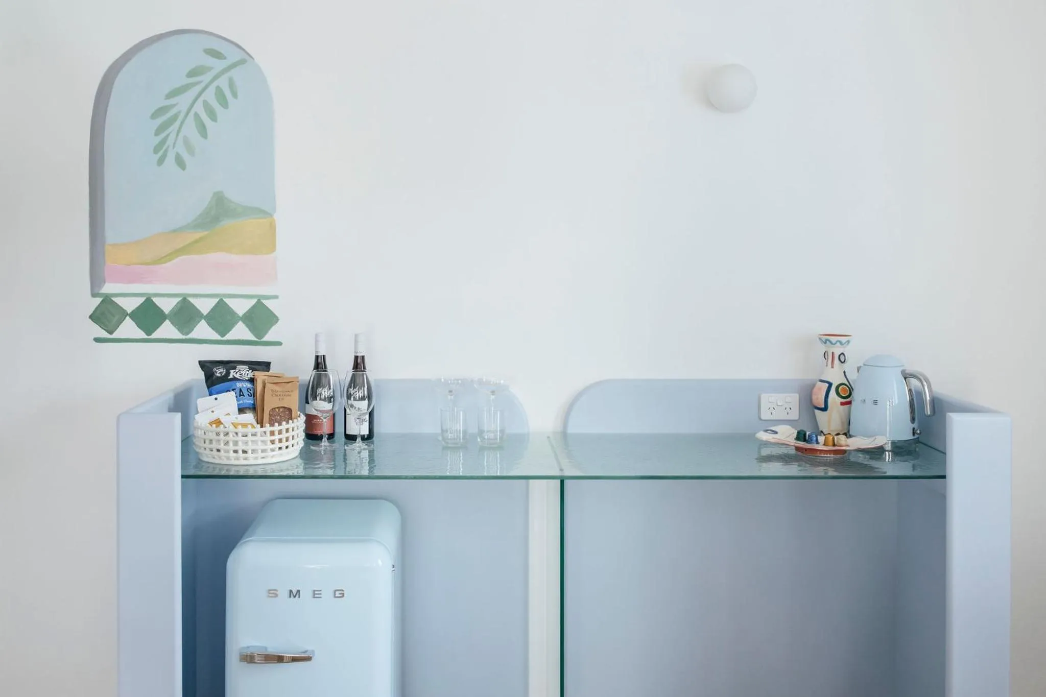 Kitchen or kitchenette in Motel Molly - Boutique Hotel Mollymook