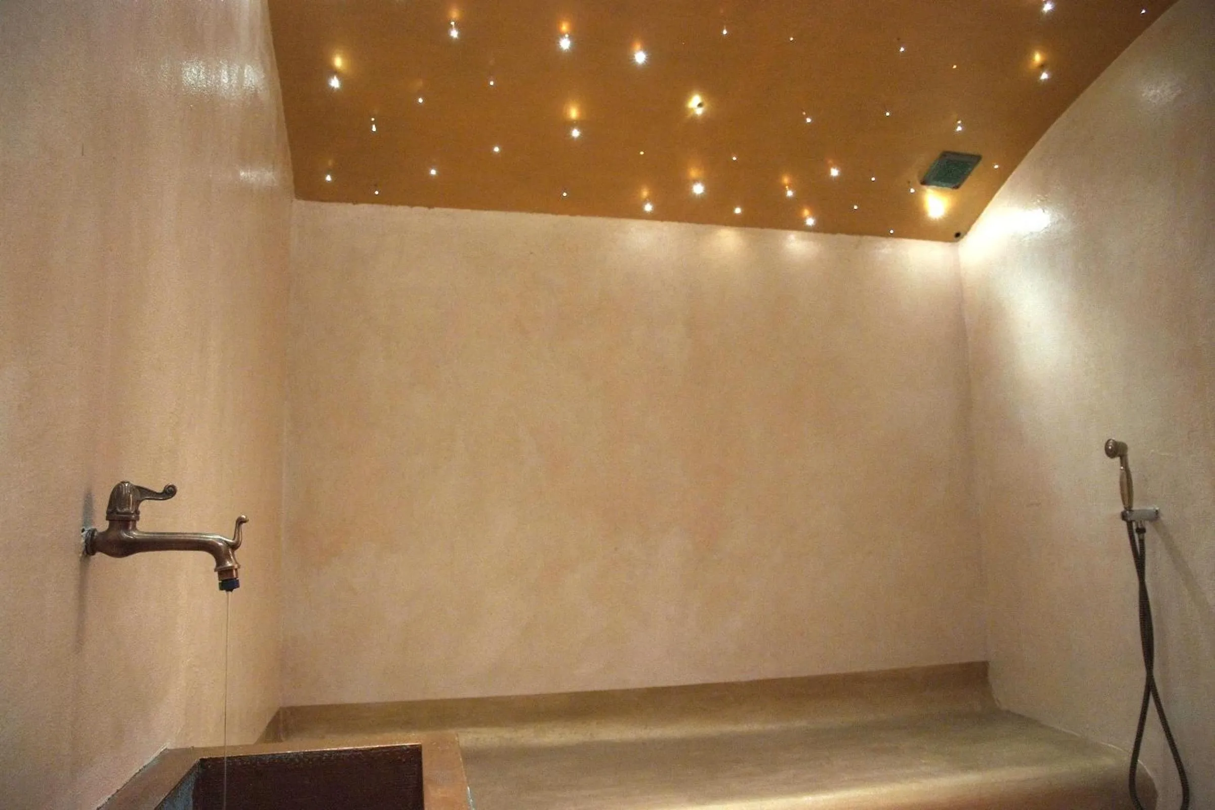 Steam room in Agriturismo Cascina Madonnina