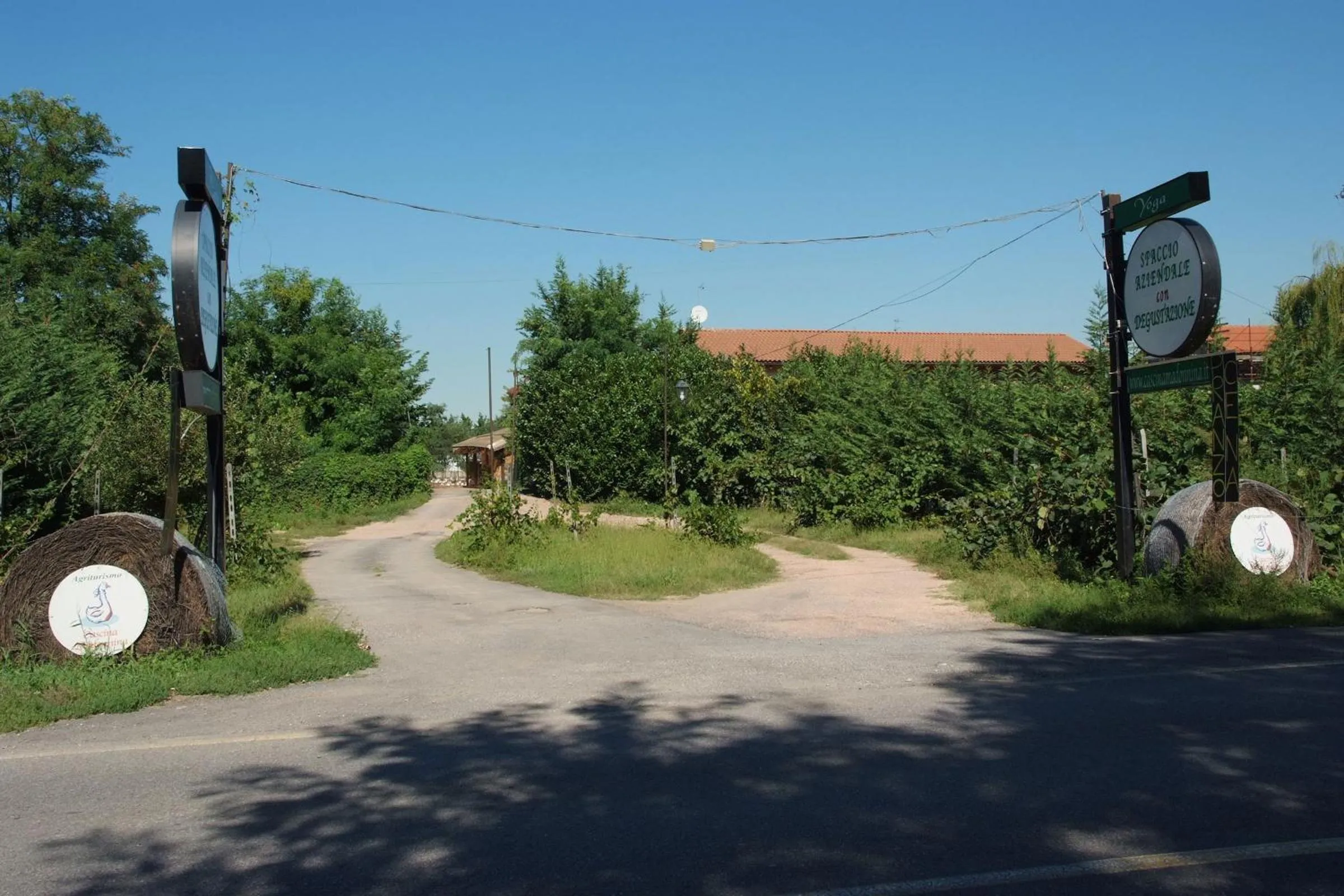Facade/entrance in Agriturismo Cascina Madonnina