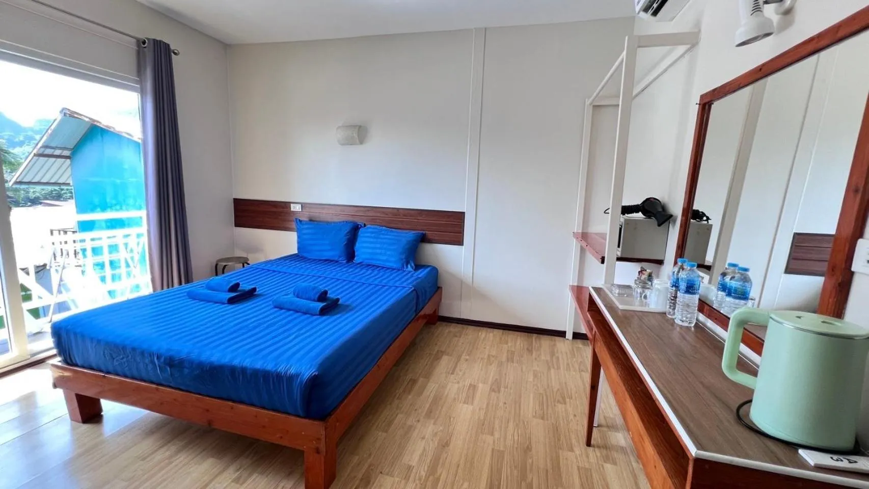 Bed in Blue View House Phi Phi