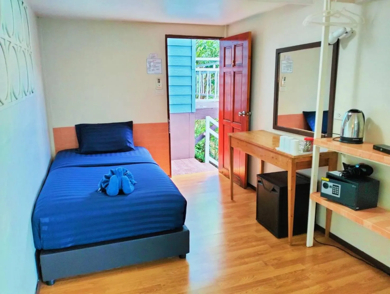 Bed in Blue View House Phi Phi