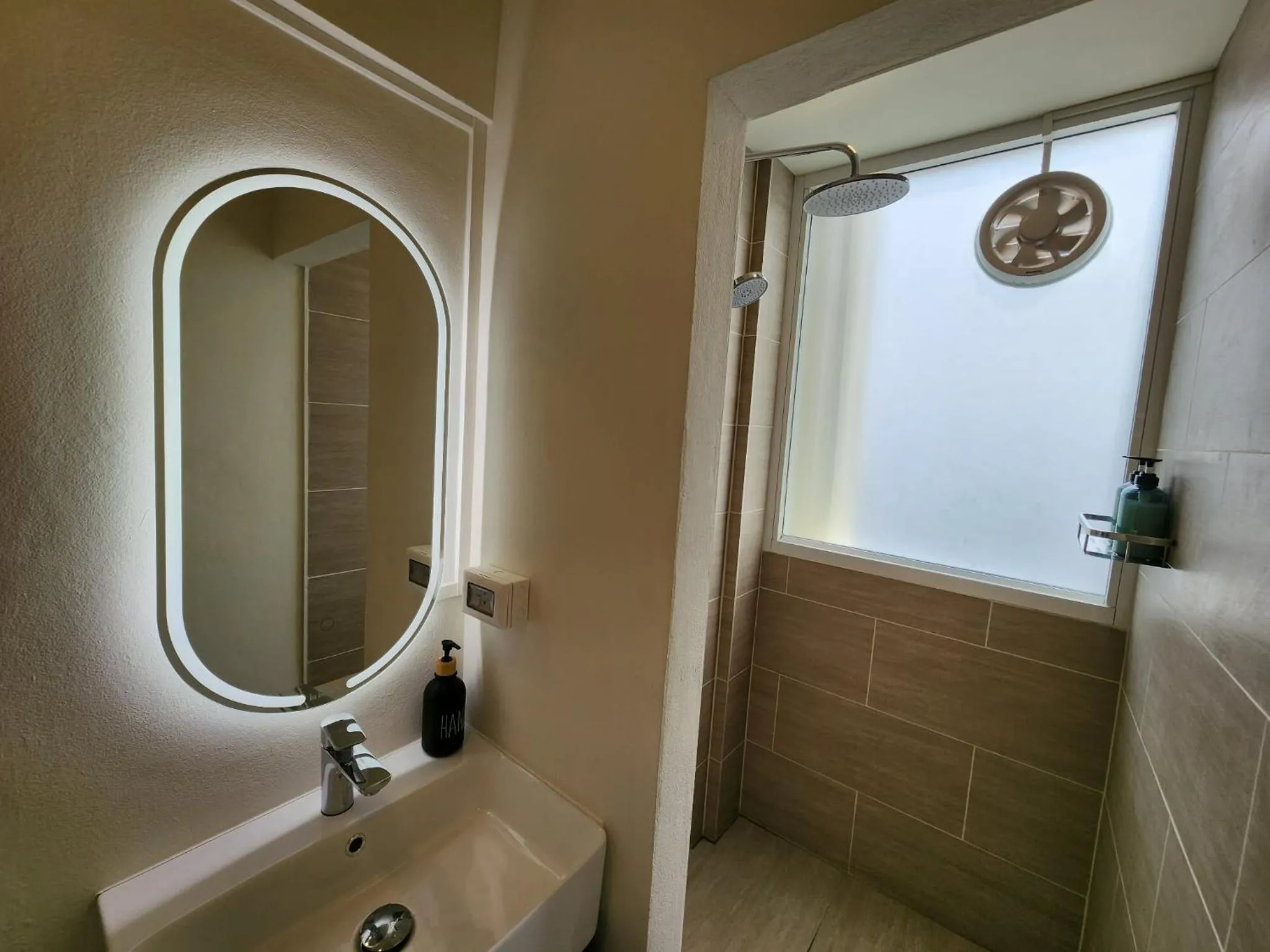 Bathroom in Lo-Ha Guest house, Contactless Check-in