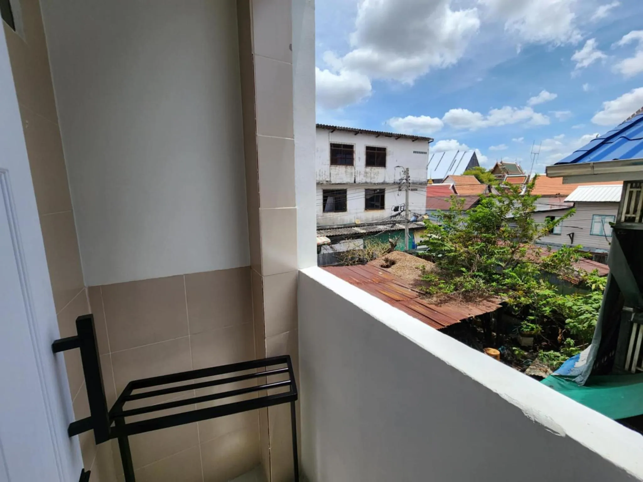 Balcony/Terrace in Lo-Ha Guest house, Contactless Check-in