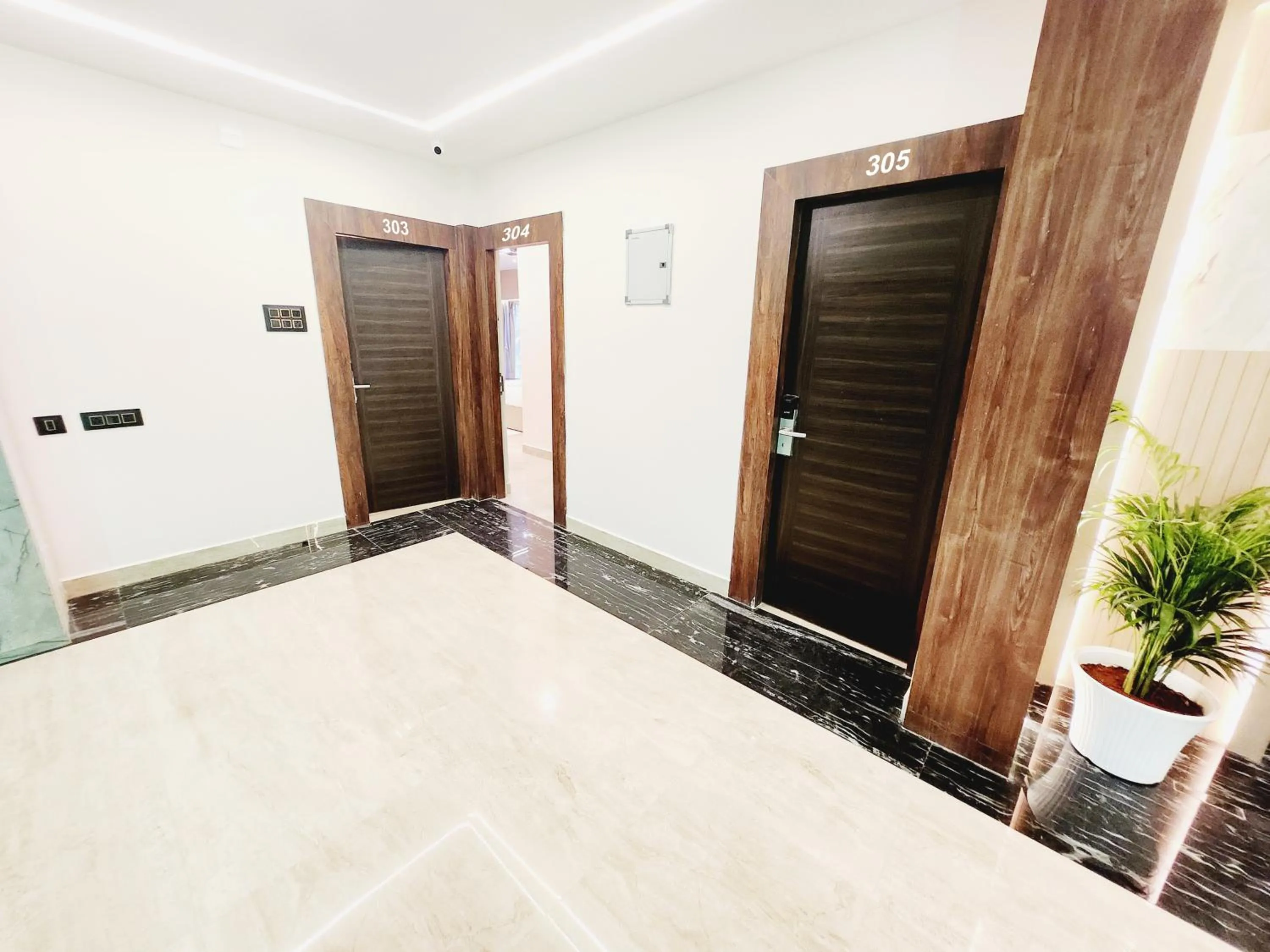 THE GREENSTAR INN PREMIUM