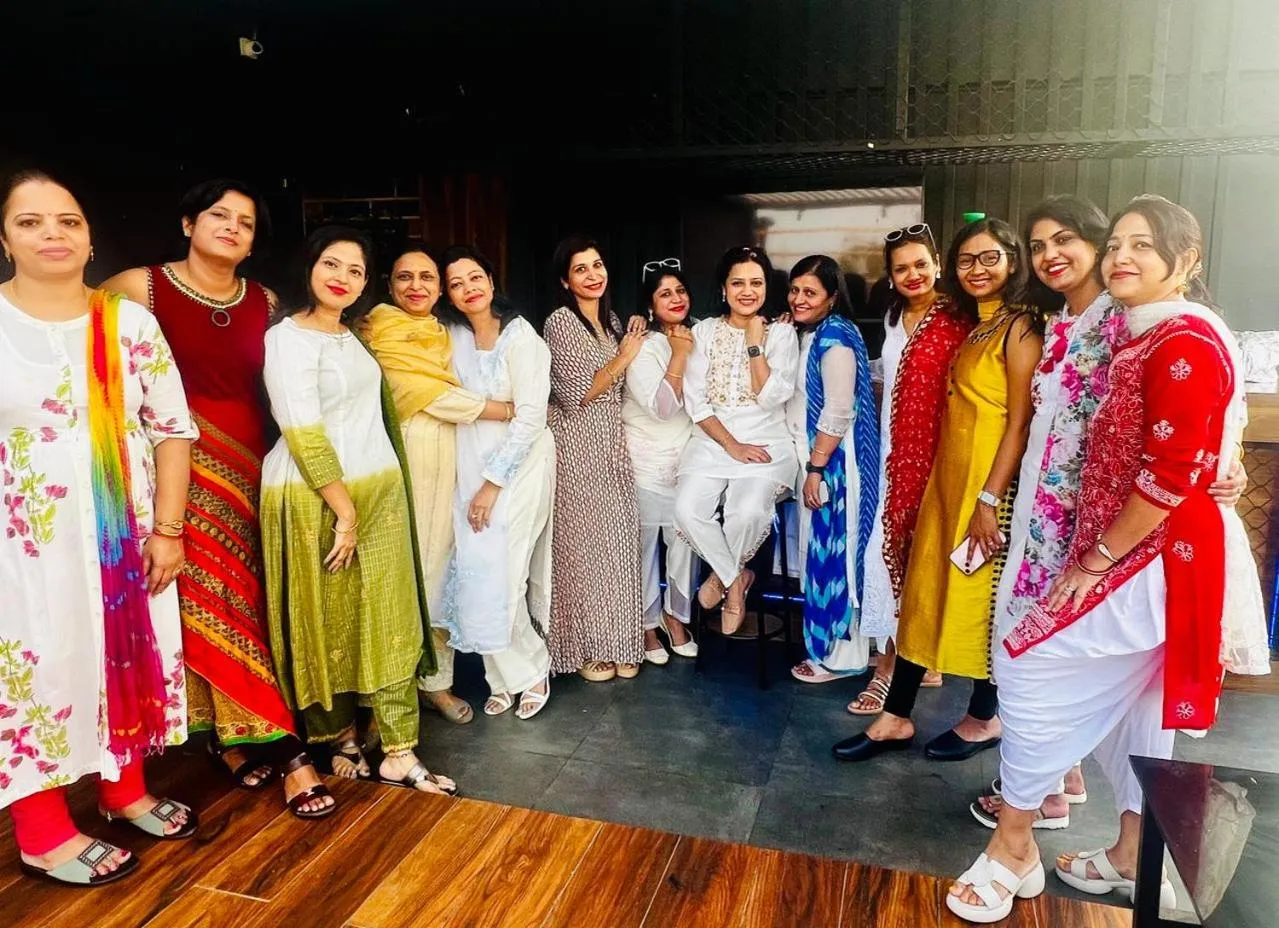 THE GREENSTAR INN PREMIUM