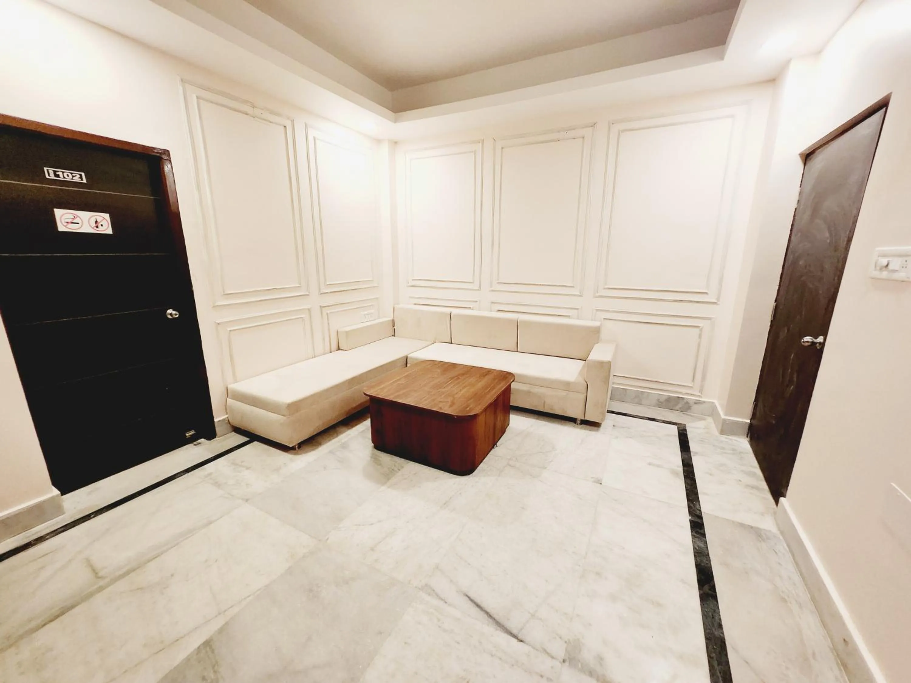 THE GREENSTAR INN PREMIUM