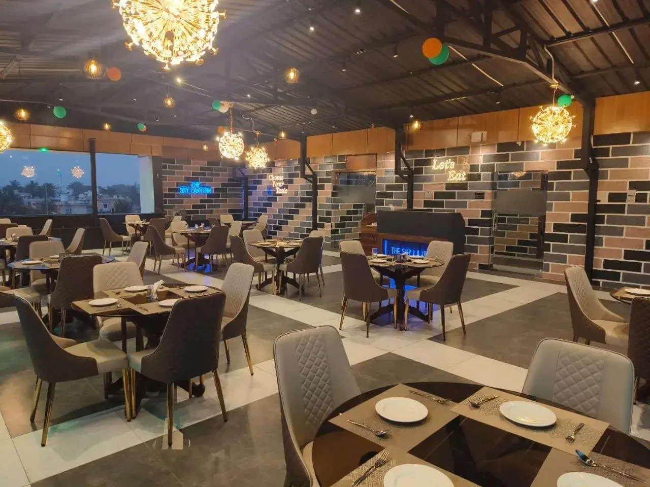 Restaurant/places to eat in THE GREENSTAR INN PREMIUM Restaurant/places to eat in THE GREENSTAR INN PREMIUM